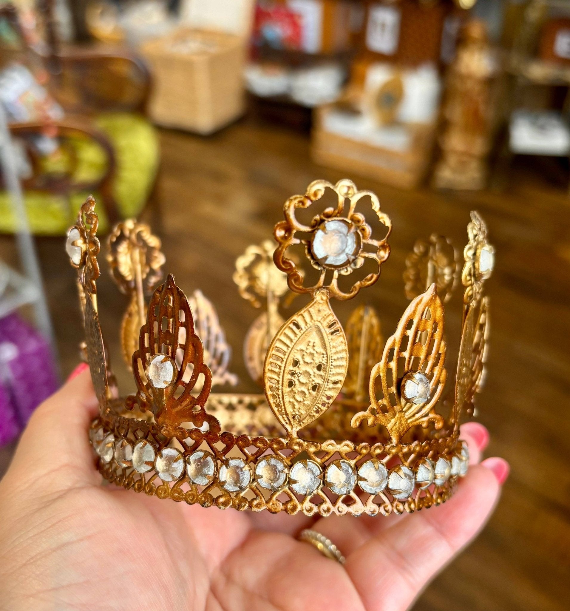 Fancy Flowers Crown - Box Turtle