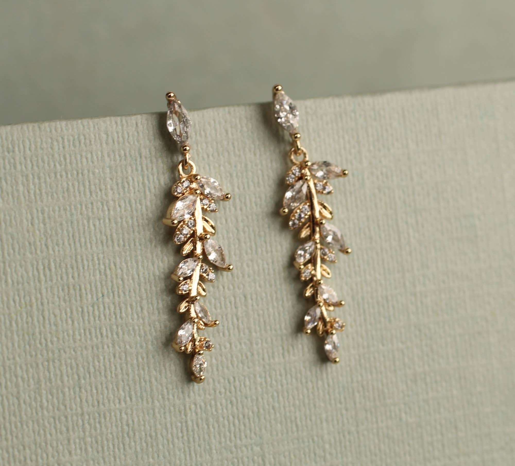 Feather Fern Drop Earrings - Box Turtle