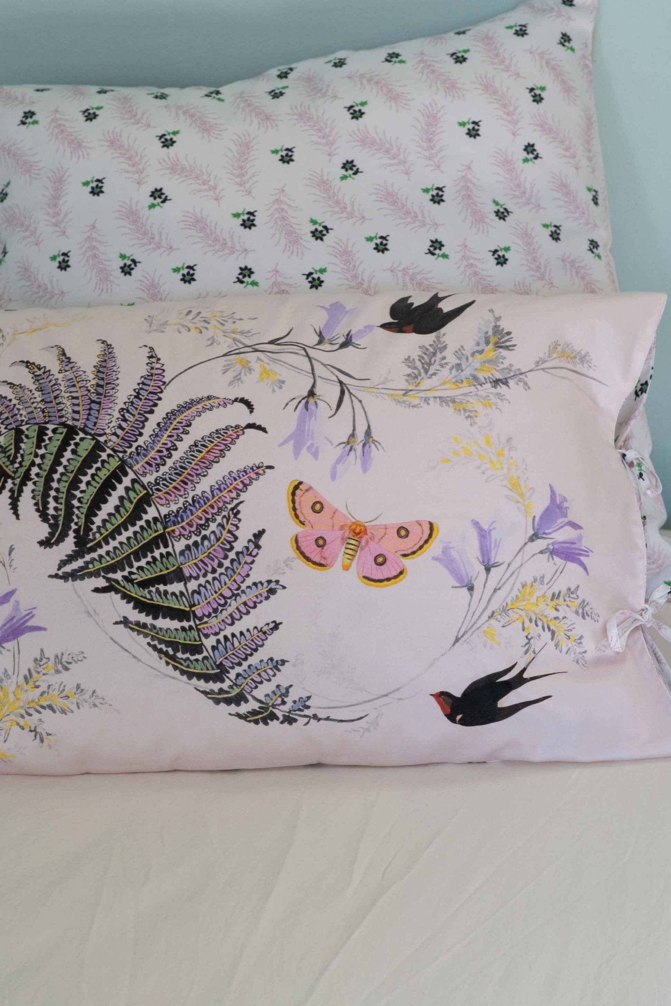 Fernly Pillowcase Set - Box Turtle