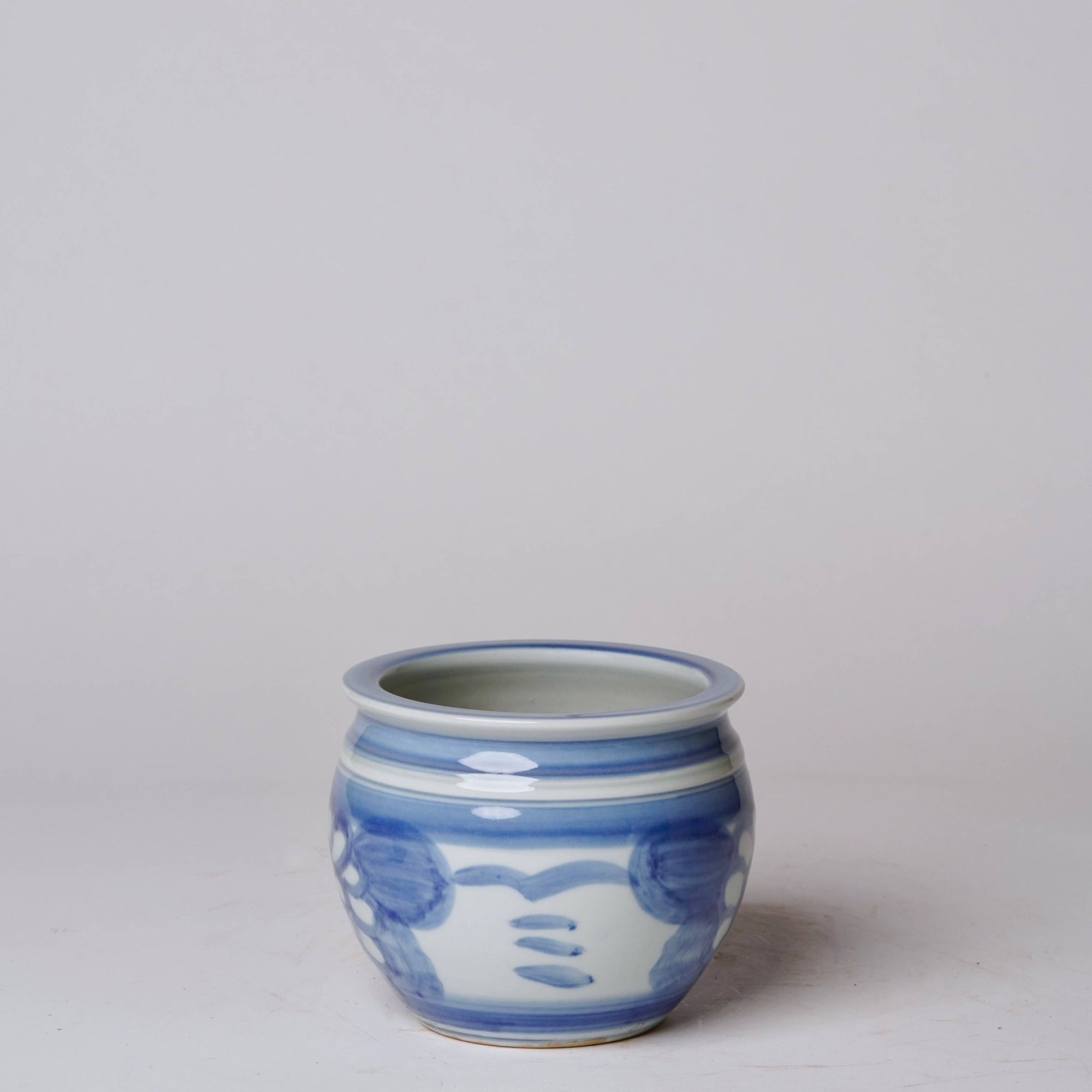 Floral Blue & White Porcelain Small Pot - Box Turtle