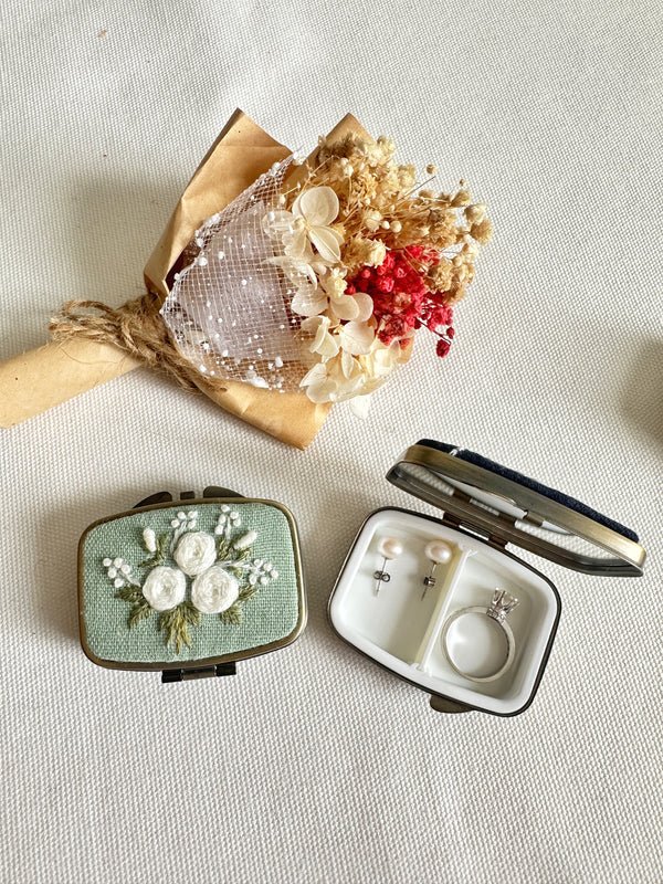 Floral Embroidered Rectangle Mini Jewelry Box With Mirror - Box Turtle