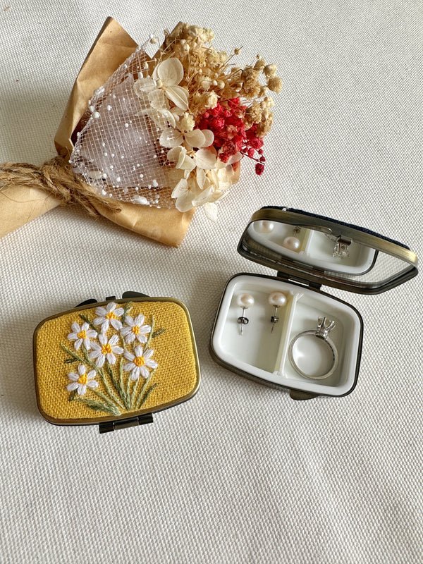 Floral Embroidered Rectangle Mini Jewelry Box With Mirror - Box Turtle