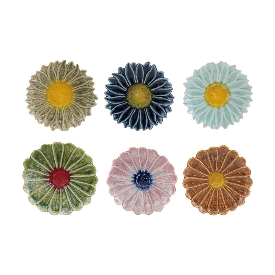 Flower Shaped Stoneware Plate - Box Turtle