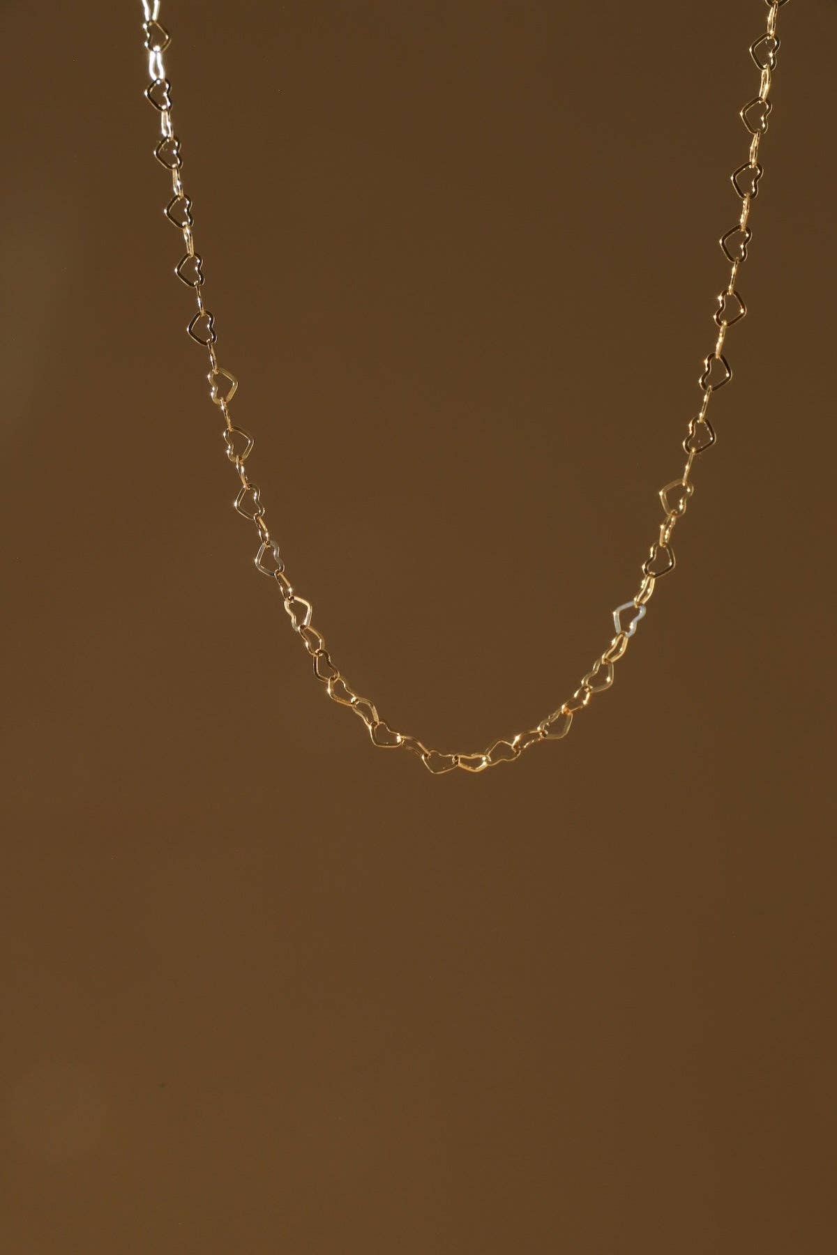 Gold Heart Link Necklace - Box Turtle