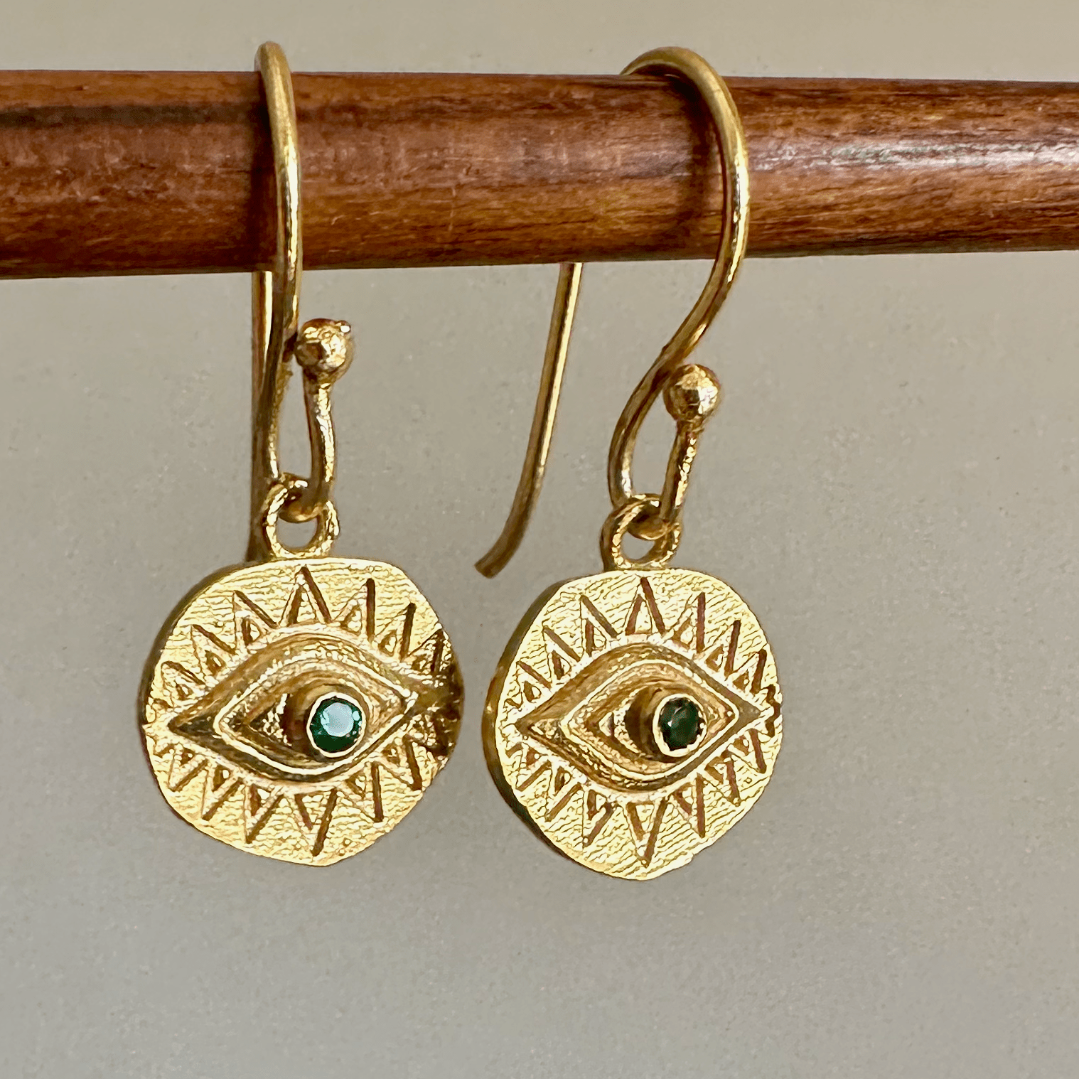 Green Eyes Earrings - Box Turtle