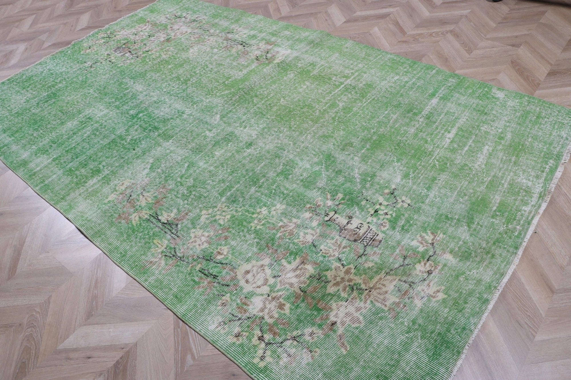 Green Polka dot Turkish Vintage Rug - Box Turtle