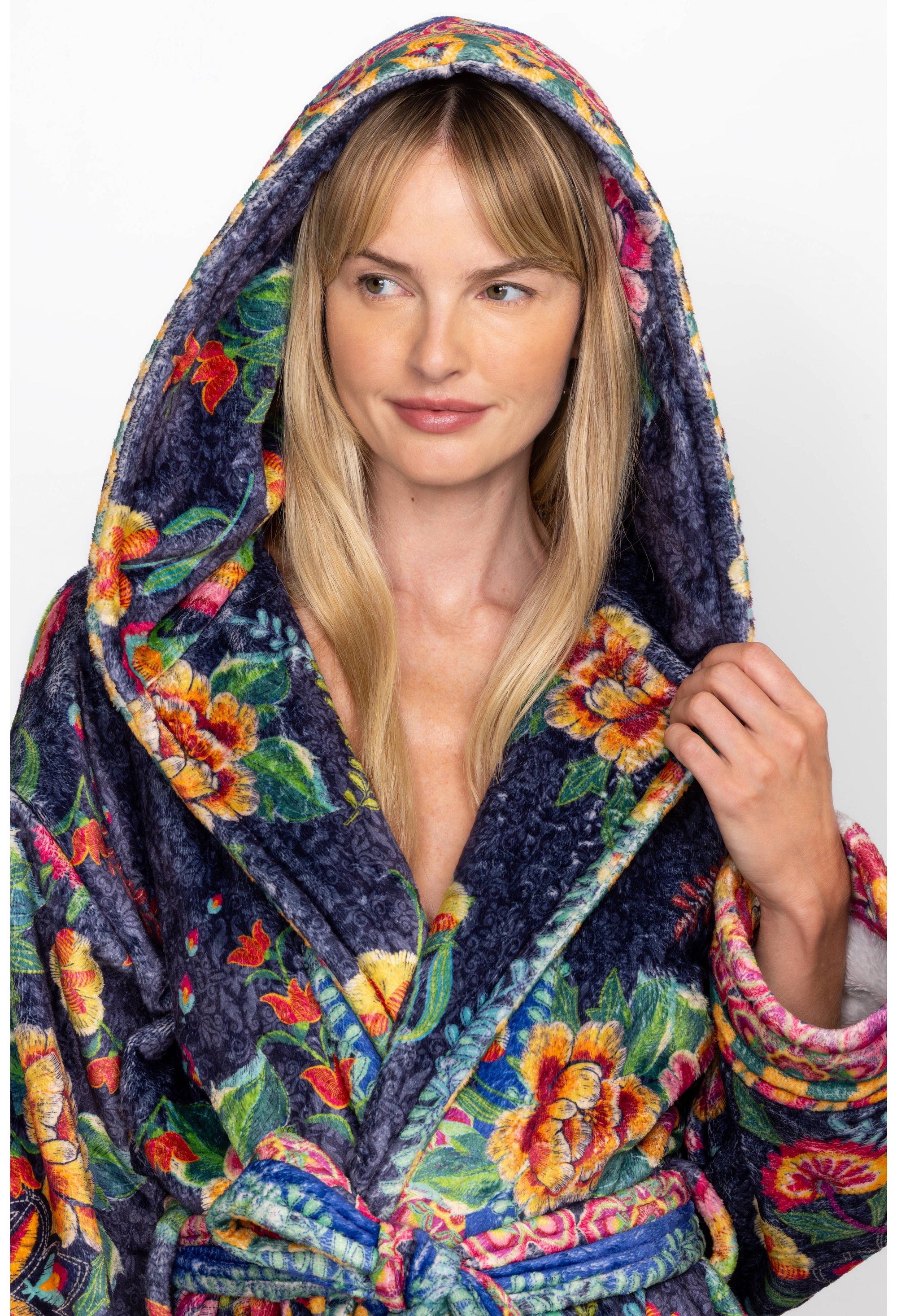 Cozy Robe in Darnahta Scarf Print