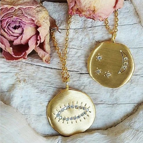 Happy White Necklace - Box Turtle