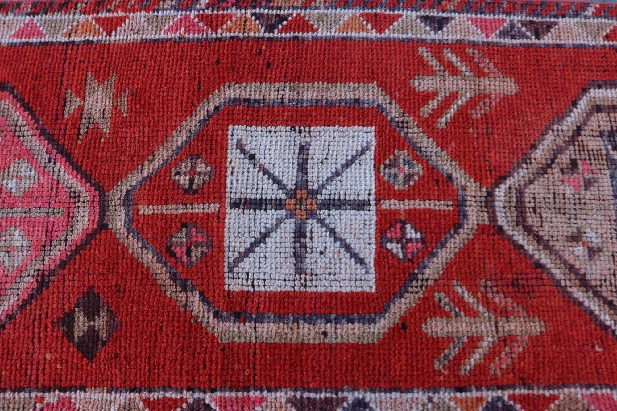Herki Vintage Turkish Wool Runner Rug with Fringe - Box Turtle