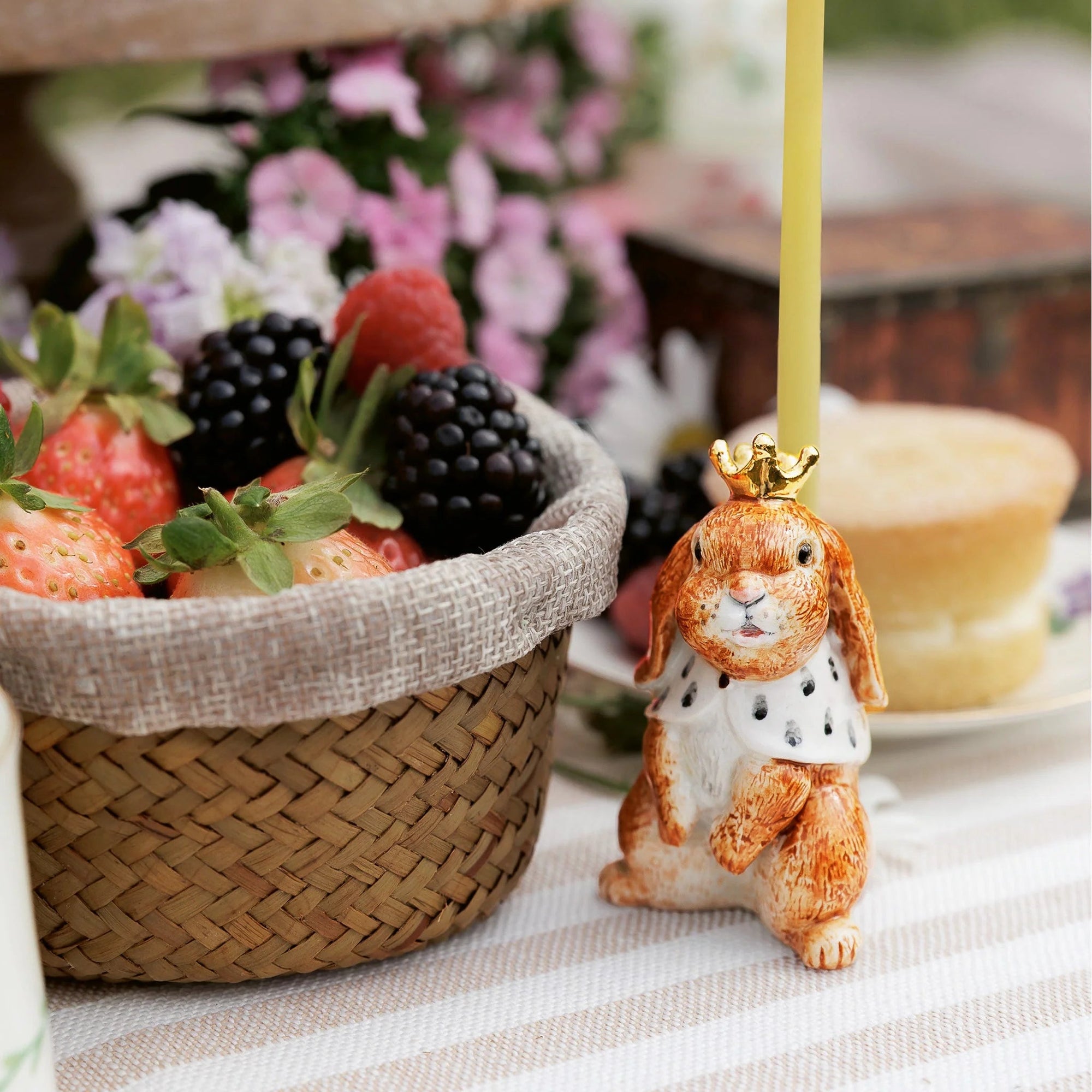 Highness Hare Cake Topper - Box Turtle