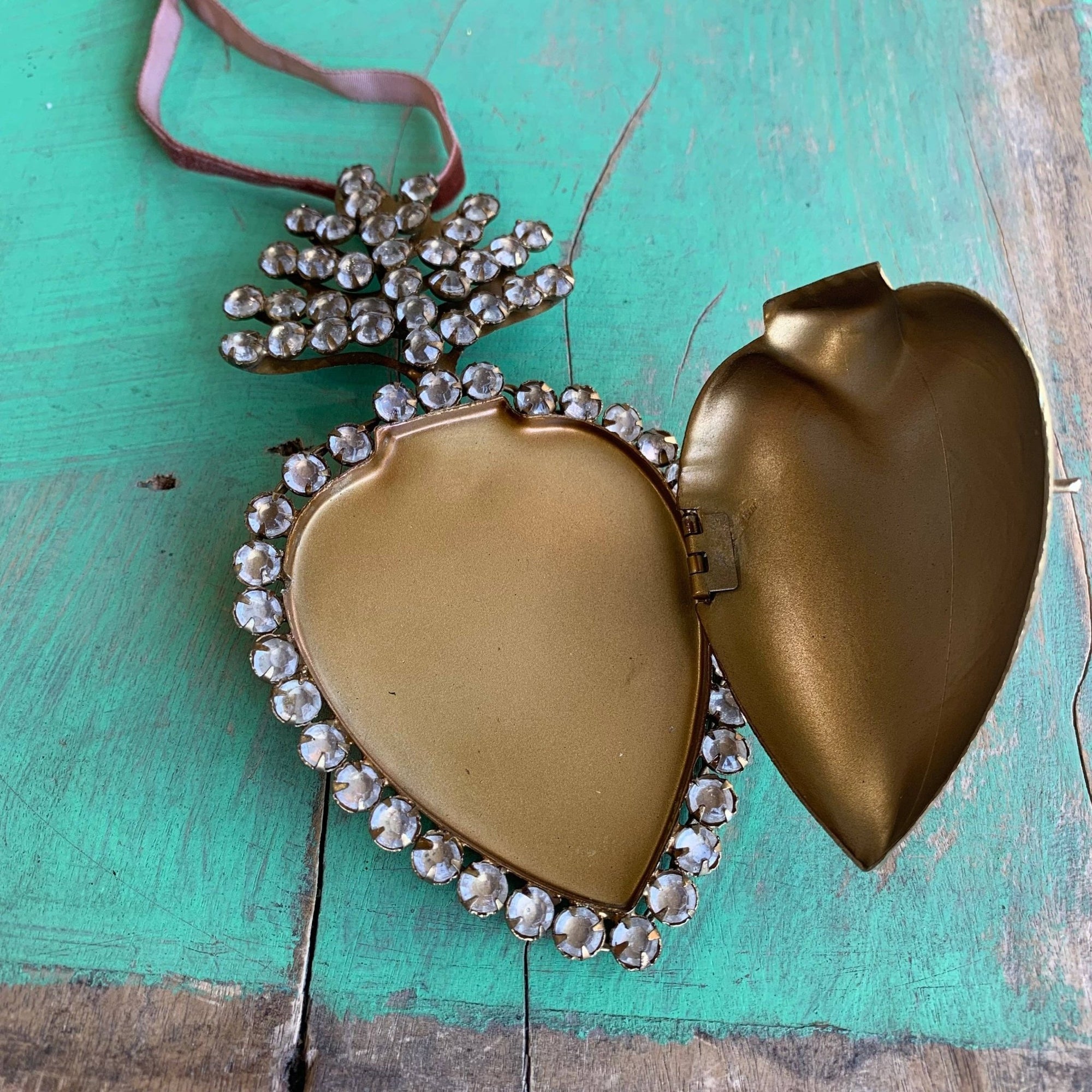 Jeweled Sacred Heart Box - Box Turtle