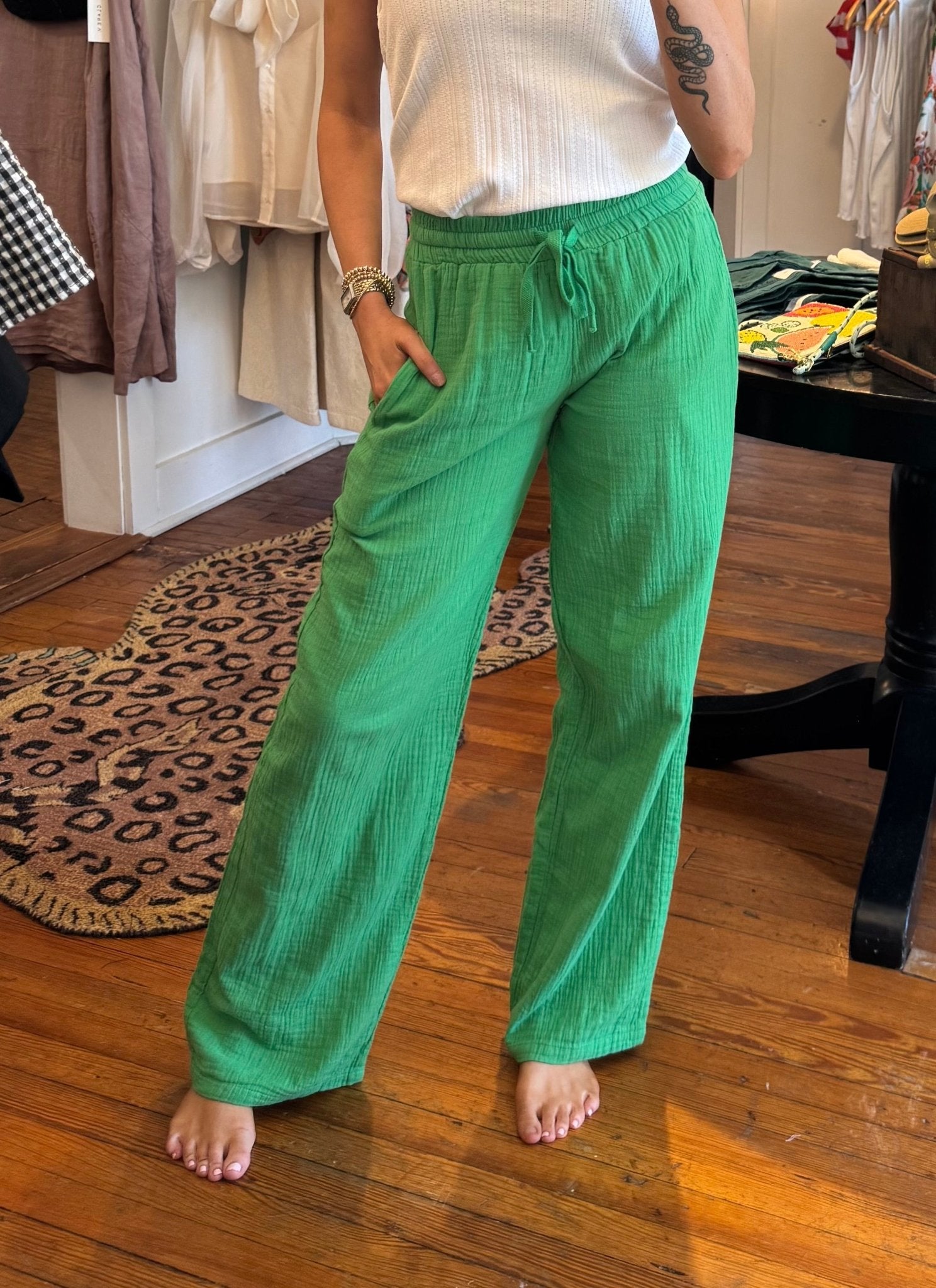 Kelly Green Smock Pants - Box Turtle