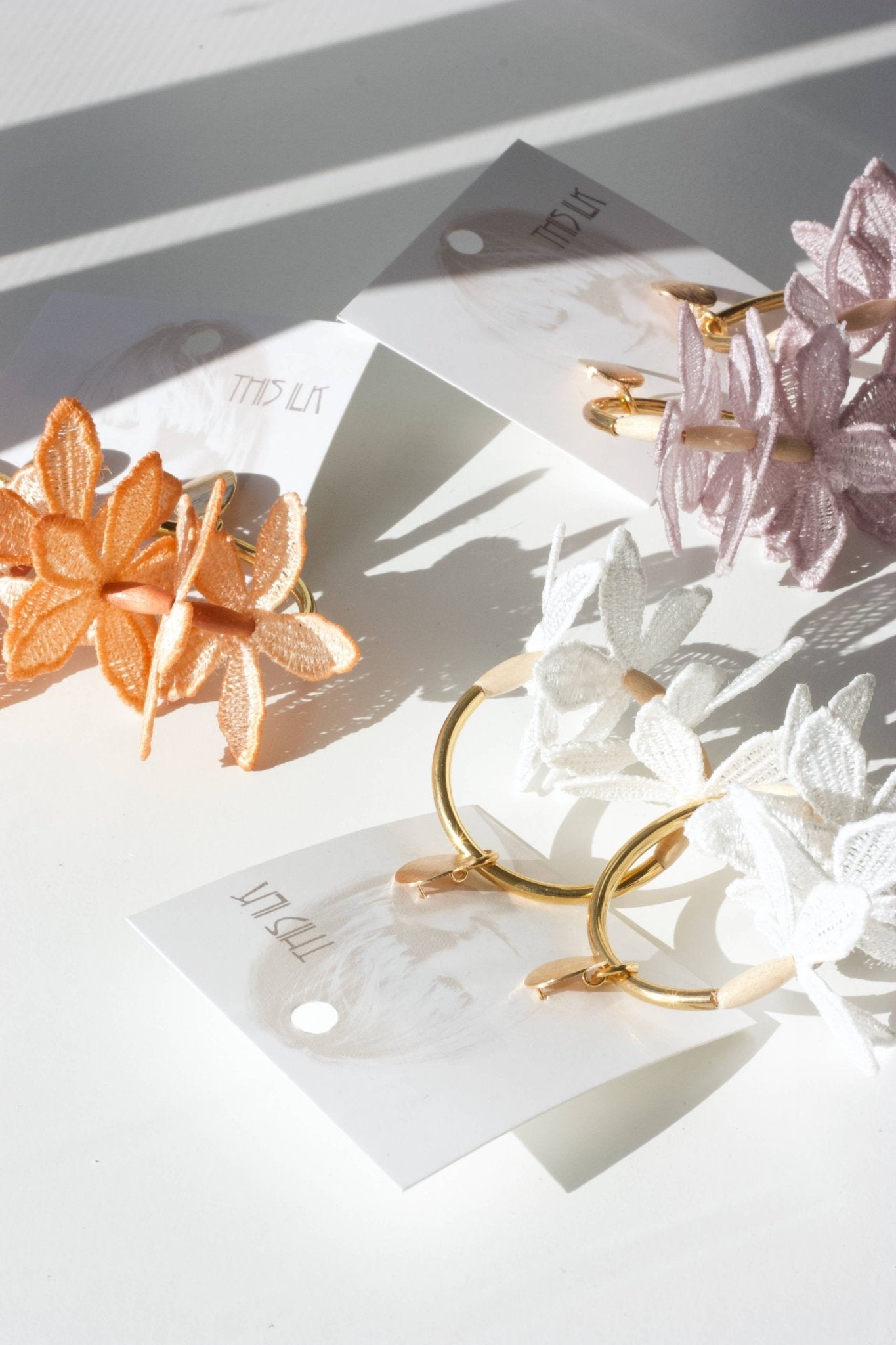 Kui Earrings - Box Turtle