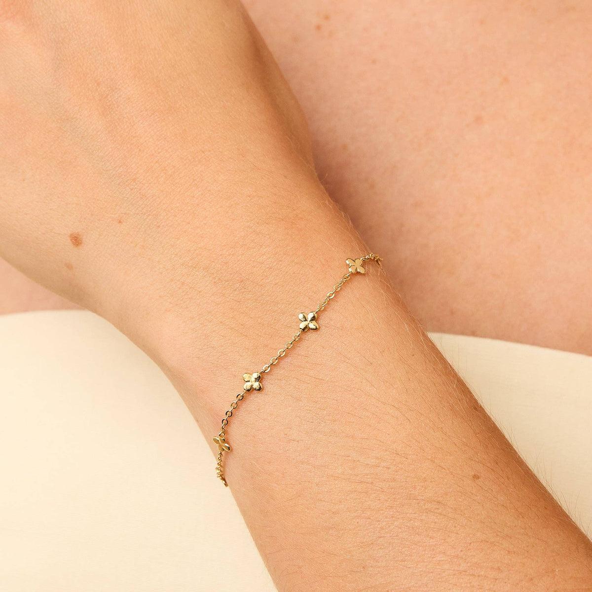 Laeta Bracelet - Box Turtle