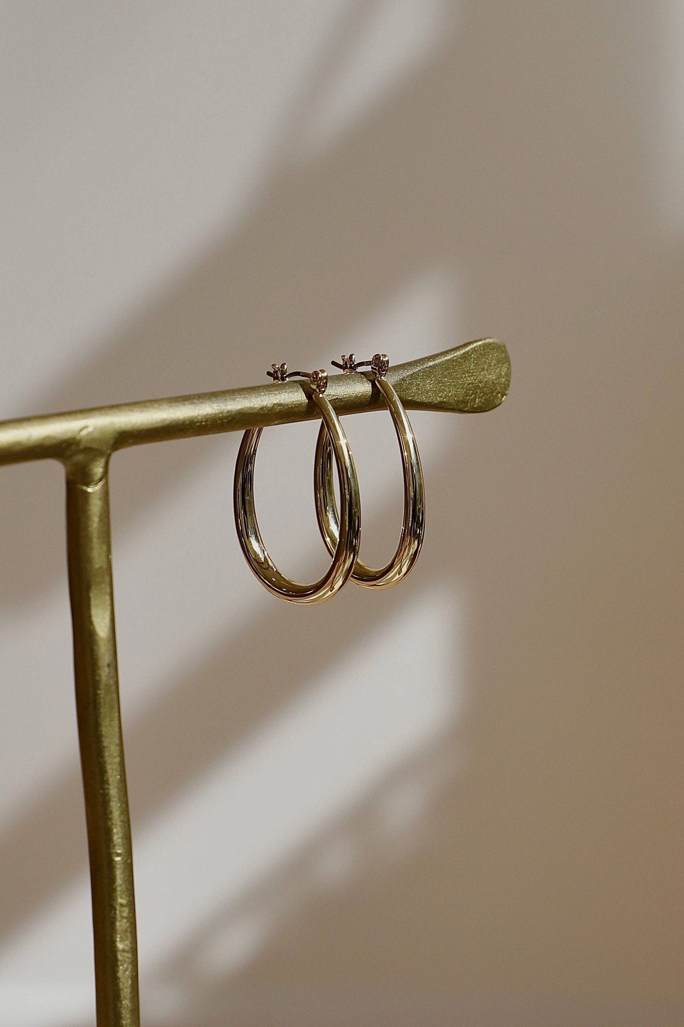 LARGE TEARDROP HOOP EARRINGS - Box Turtle