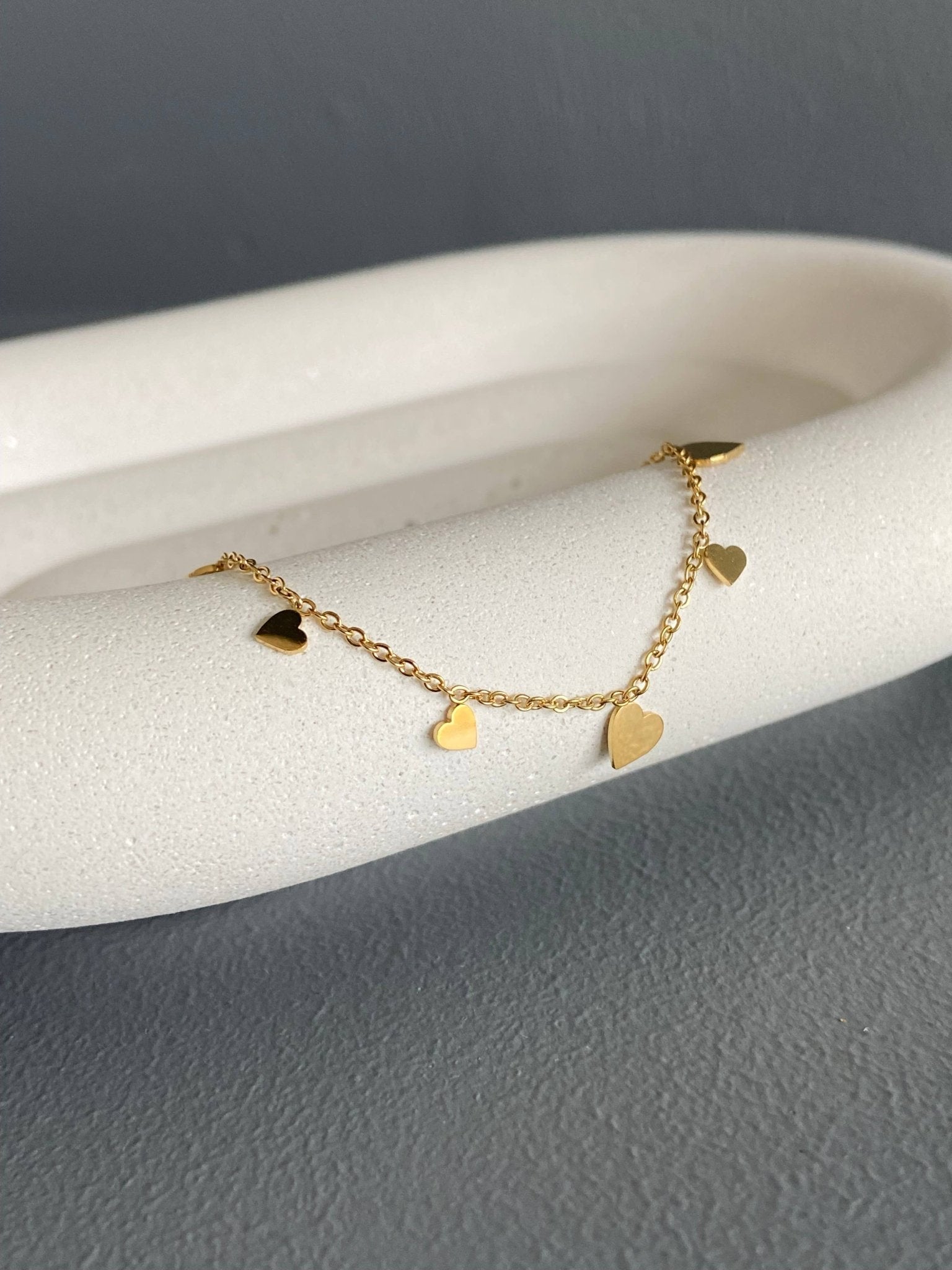 Lola Bracelet - Box Turtle