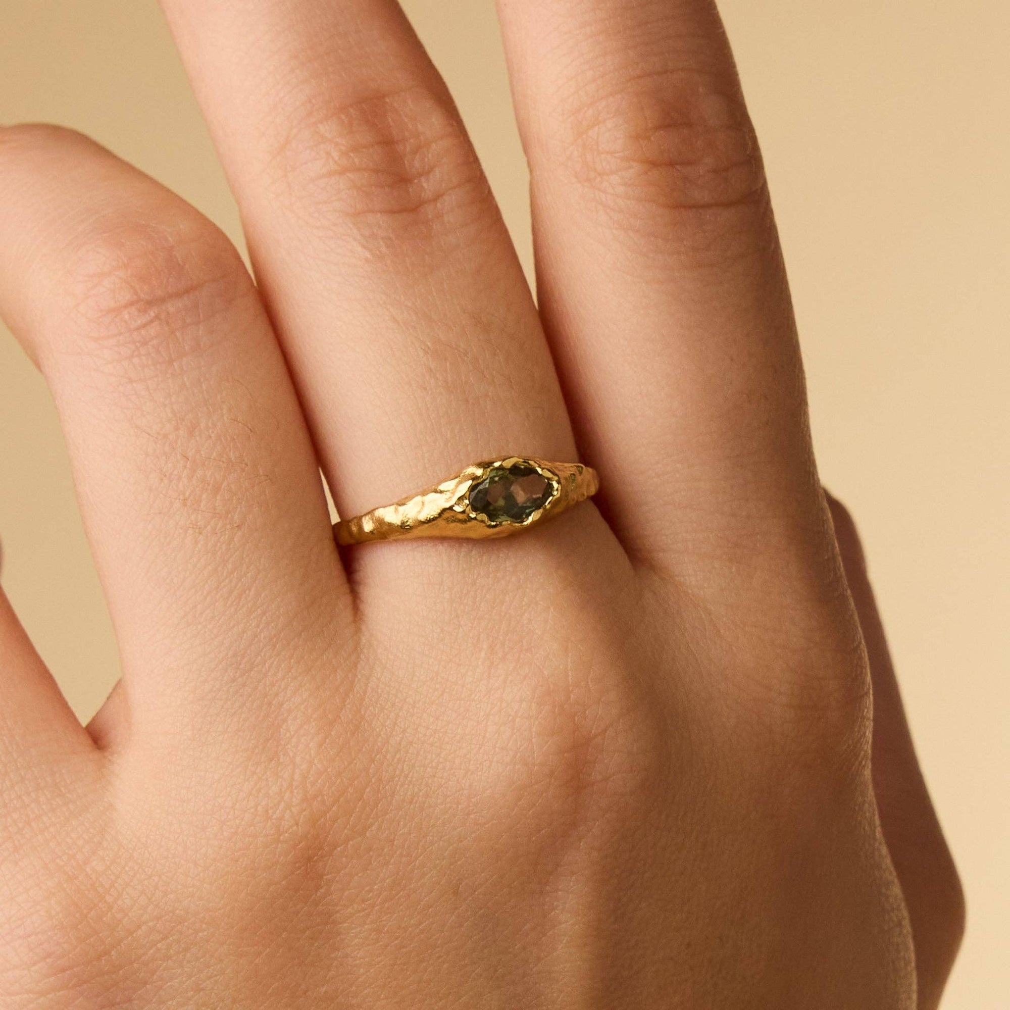 Maria Mini Celadon Ring - Box Turtle