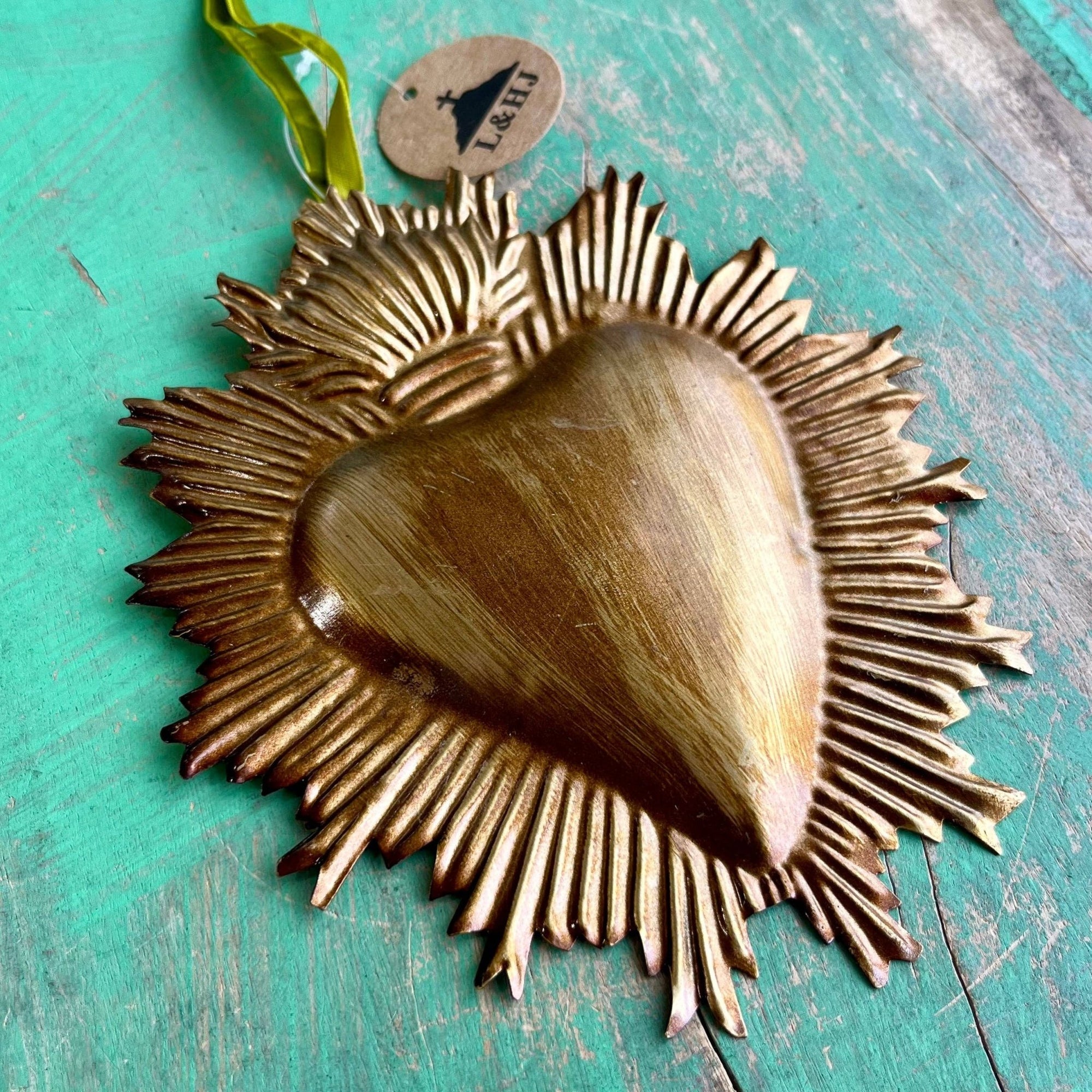 Medium Sacred Heart Ornament - Box Turtle