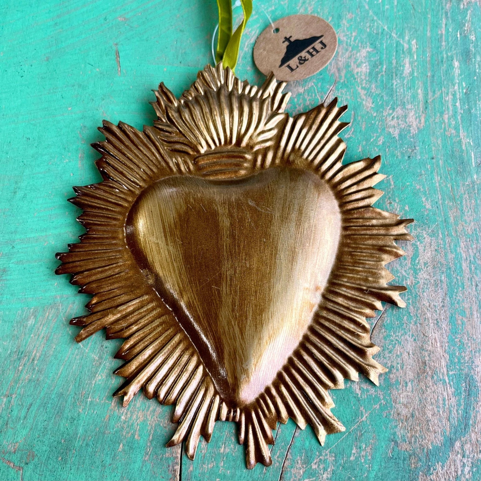 Medium Sacred Heart Ornament - Box Turtle