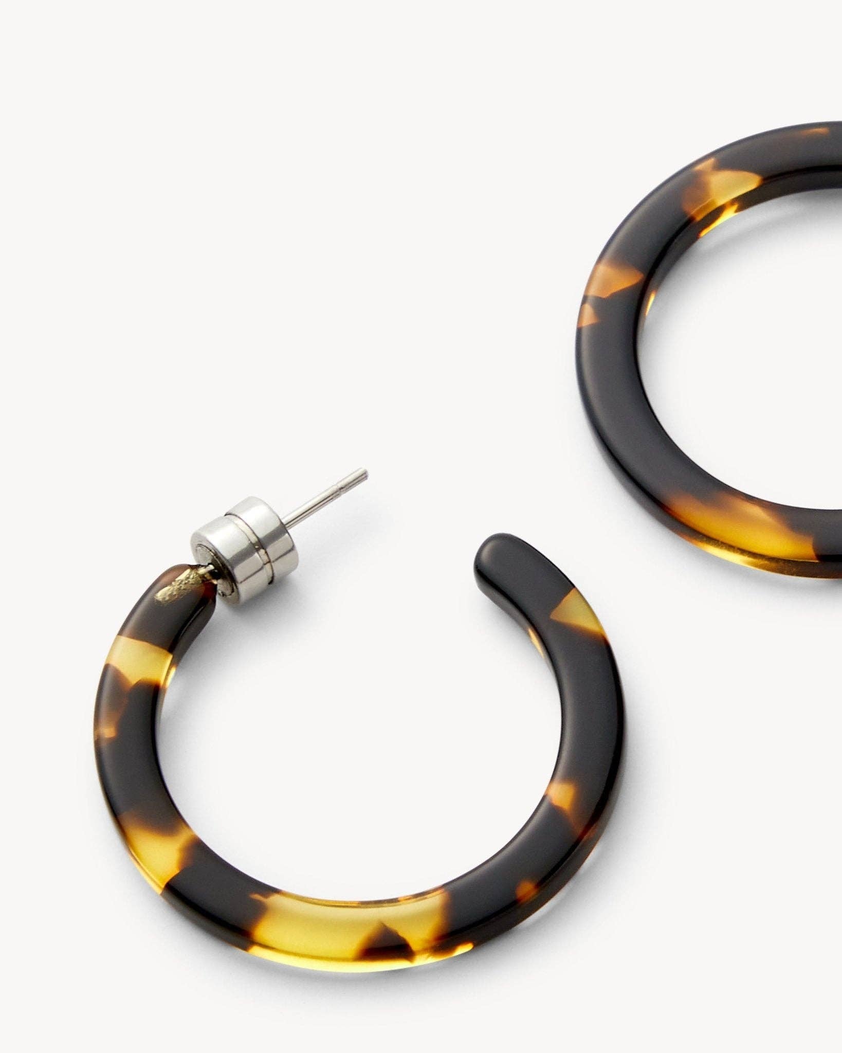 Mini Hoops in Dark Tortoise - Box Turtle