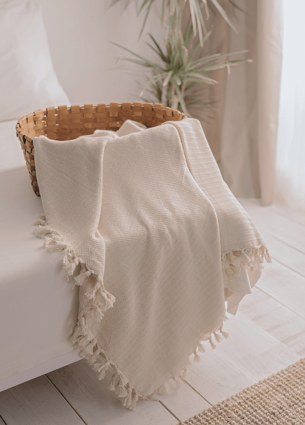 Patterned Throw Blanket & Bedspread - Box Turtle