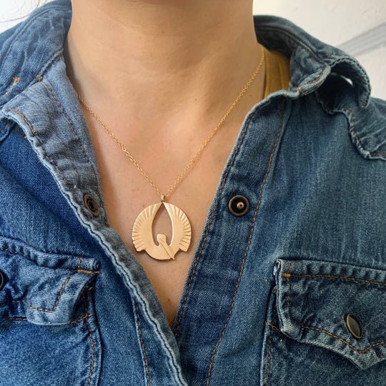 Pelican Rising Necklace - Box Turtle
