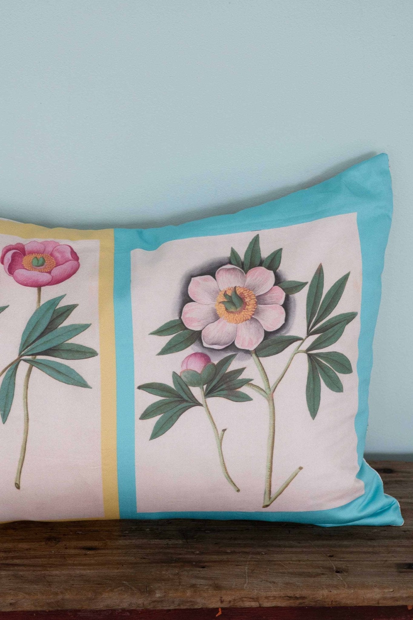 Peonies Pillowcase Set - Box Turtle