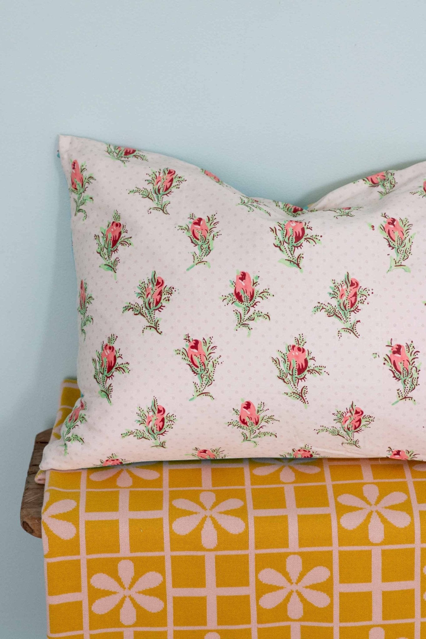 Peonies Pillowcase Set - Box Turtle
