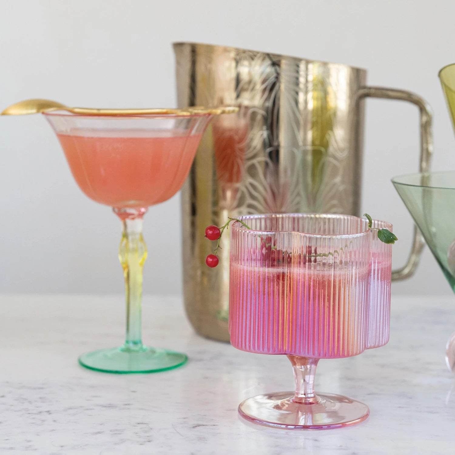 Pink Pleated Flower Stemmed Wine Glass - Box Turtle