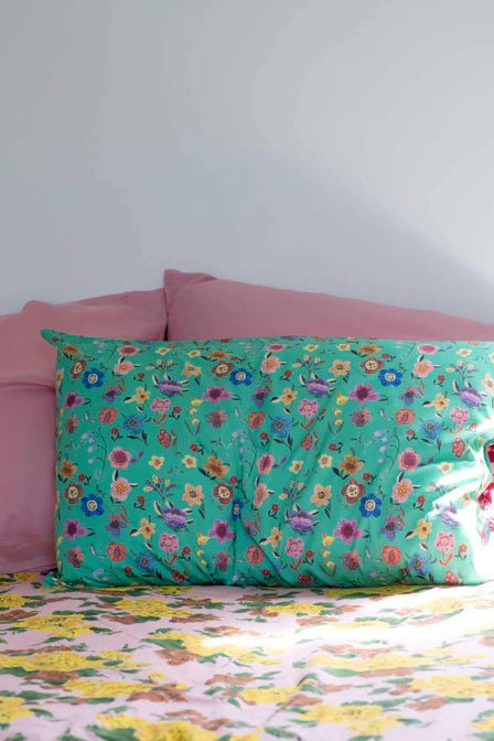 Prairie Folk Pillowcase Set - Box Turtle
