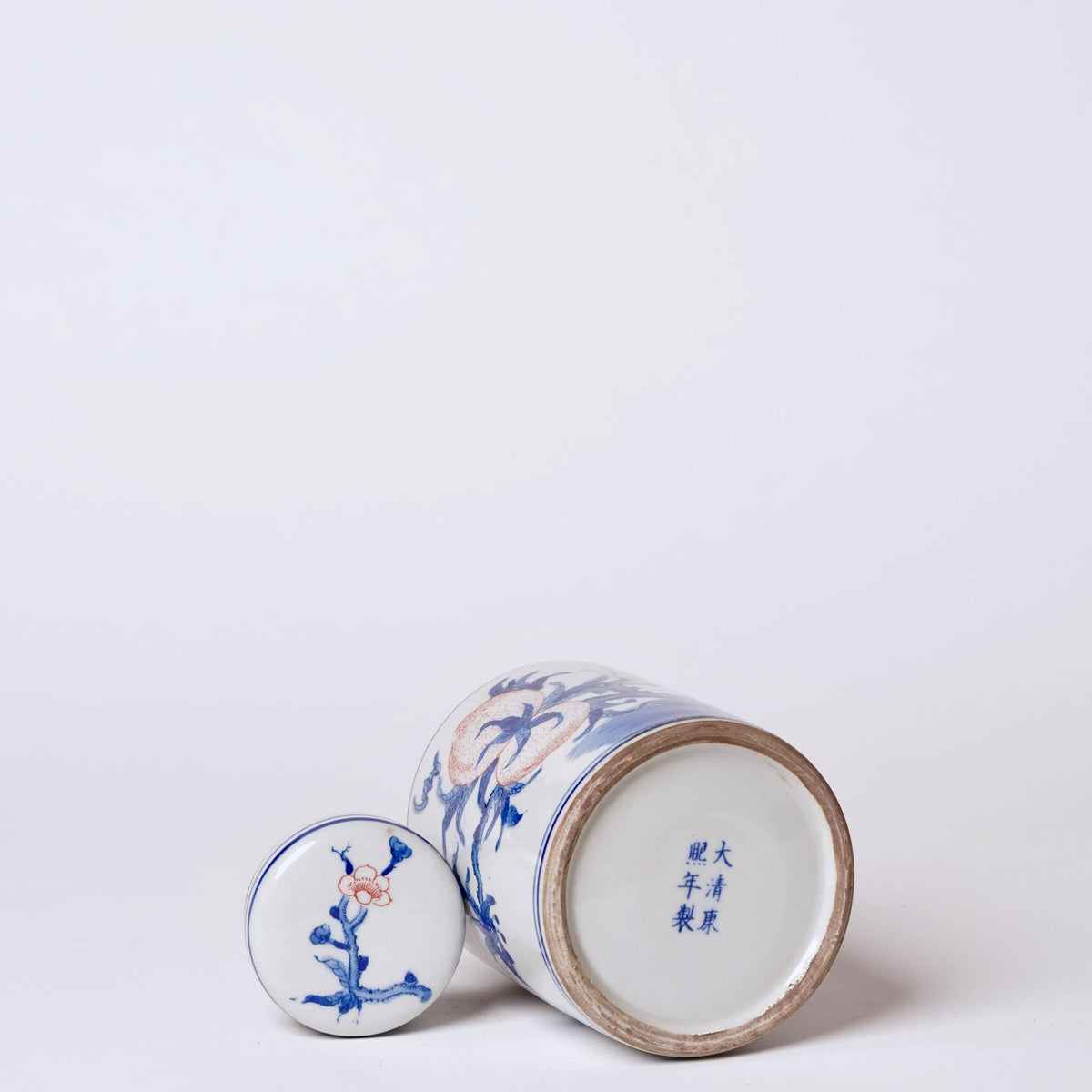 Red and Blue Porcelain Immortal Peach Cylinder Caddy - Box Turtle