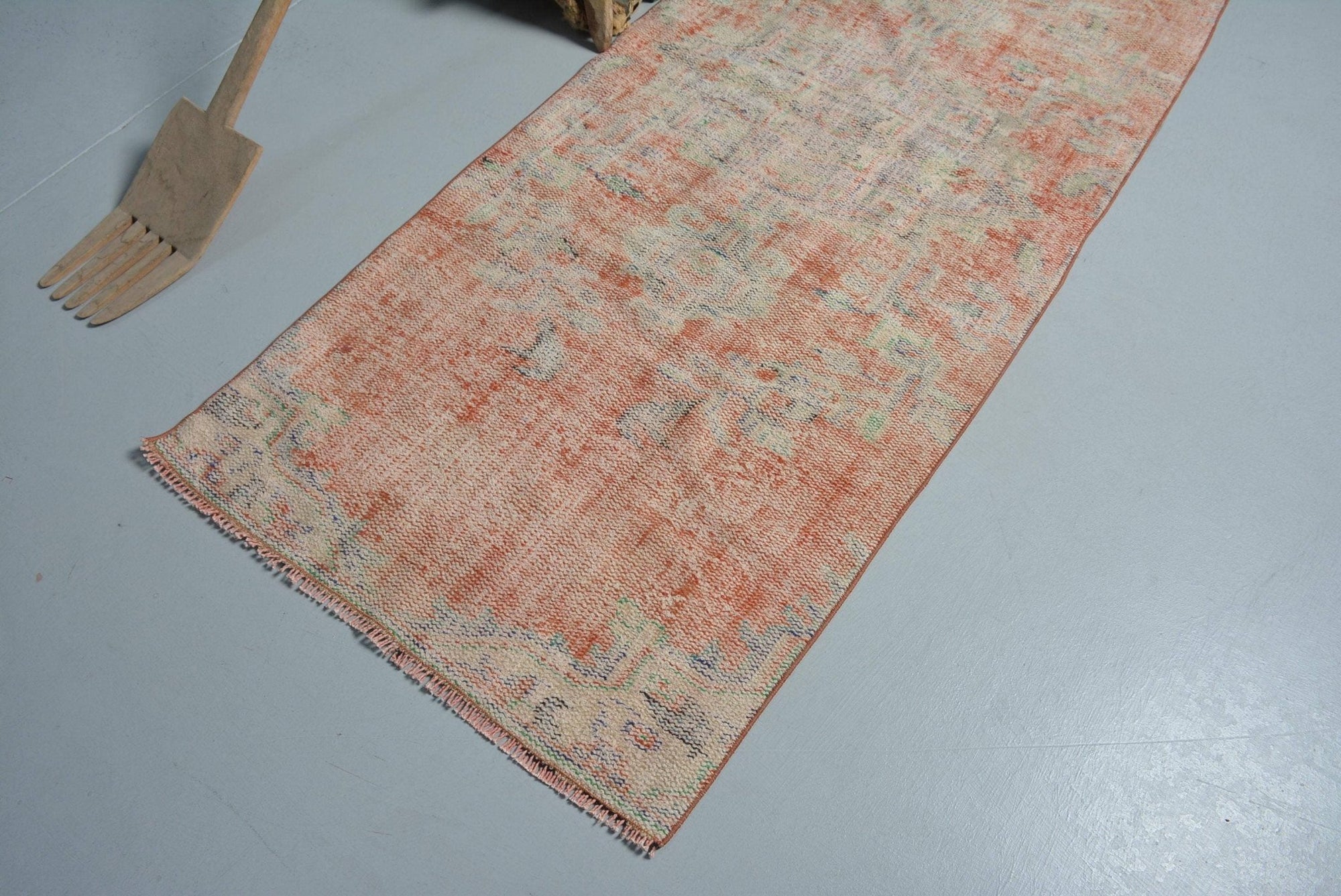 Red Ombré Vintage Turkish Rug - Box Turtle