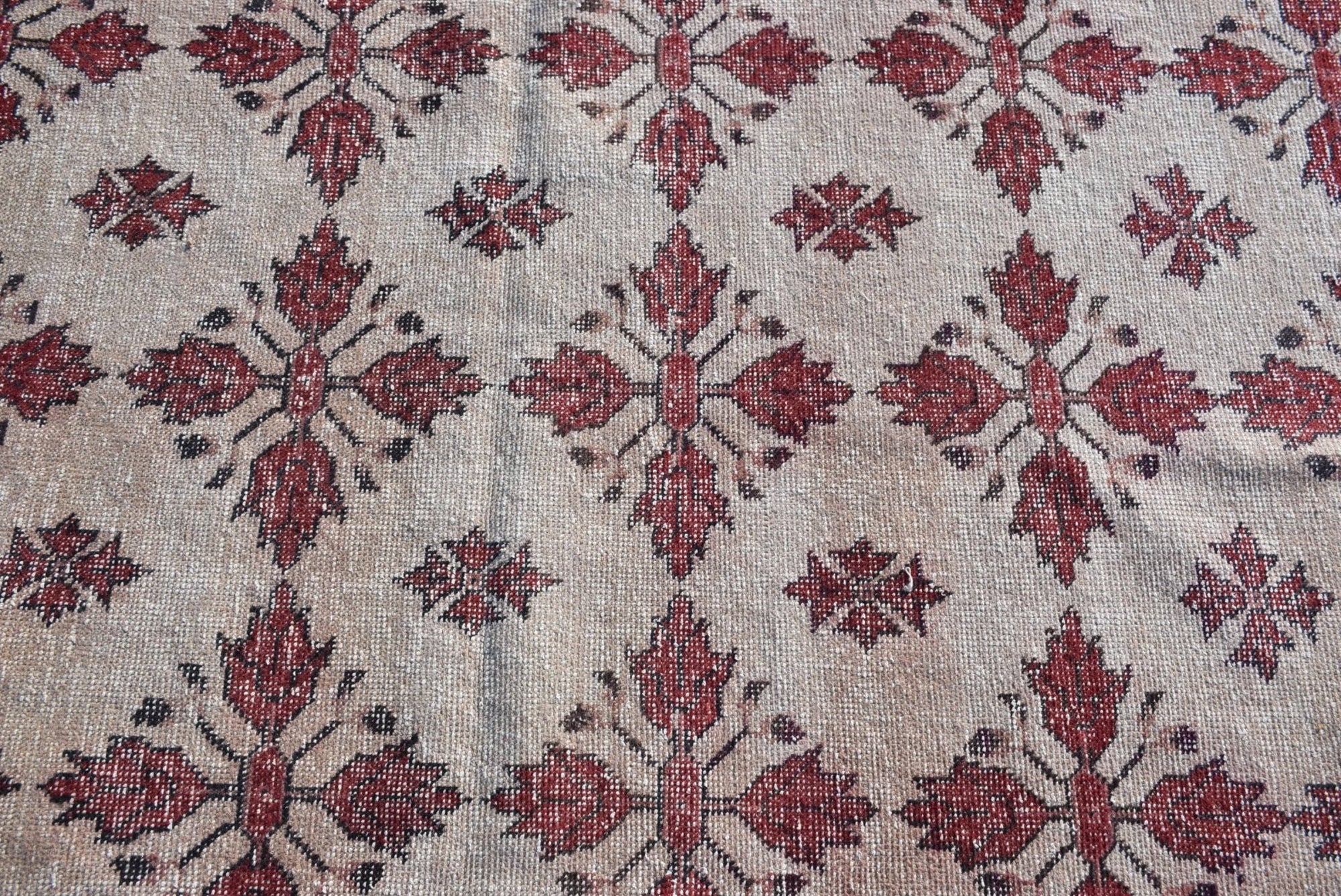 Red White Oriental Wool Turkish Rug - Box Turtle