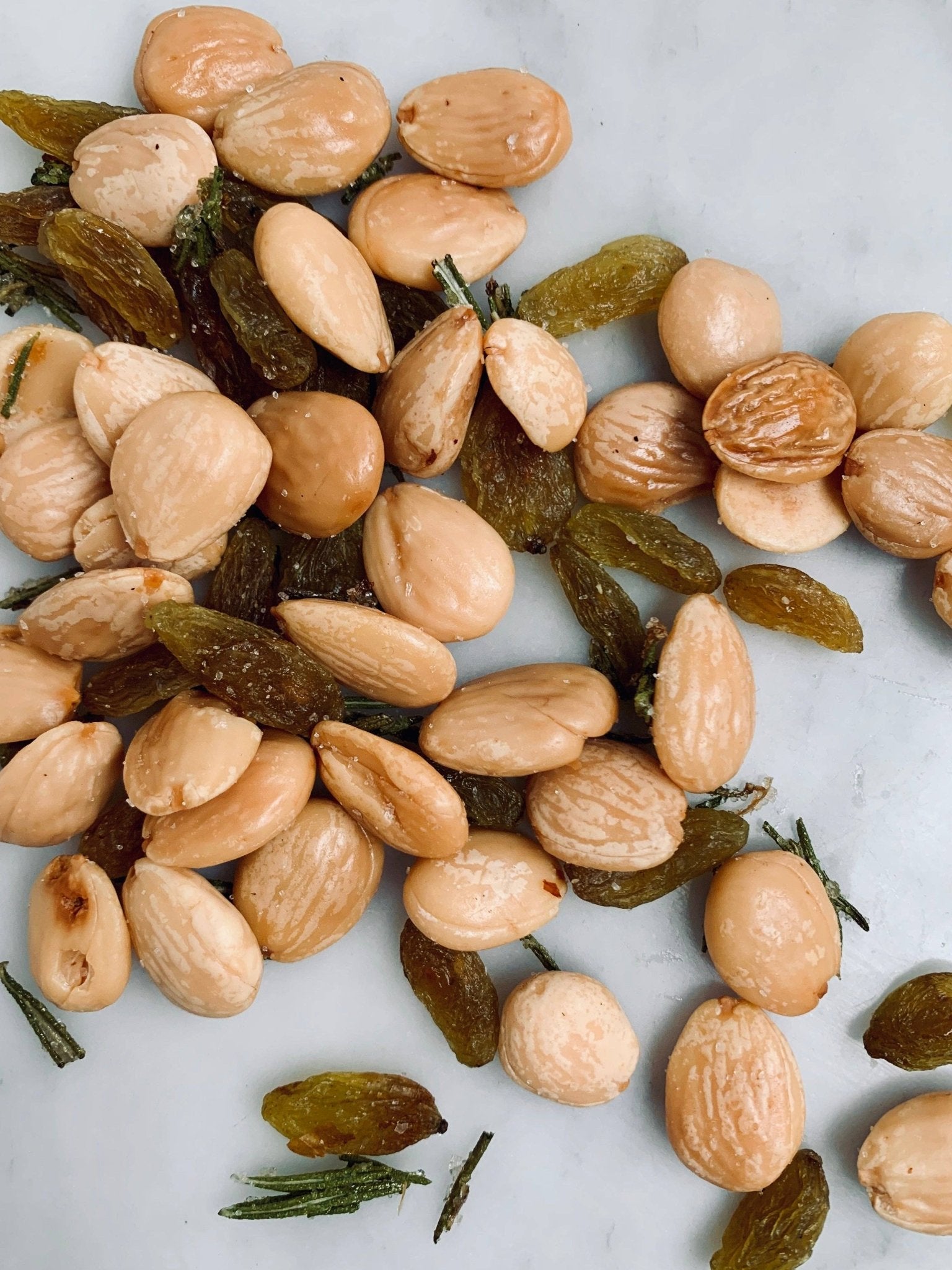 Rosemary & Raisin Almond Mix - Box Turtle