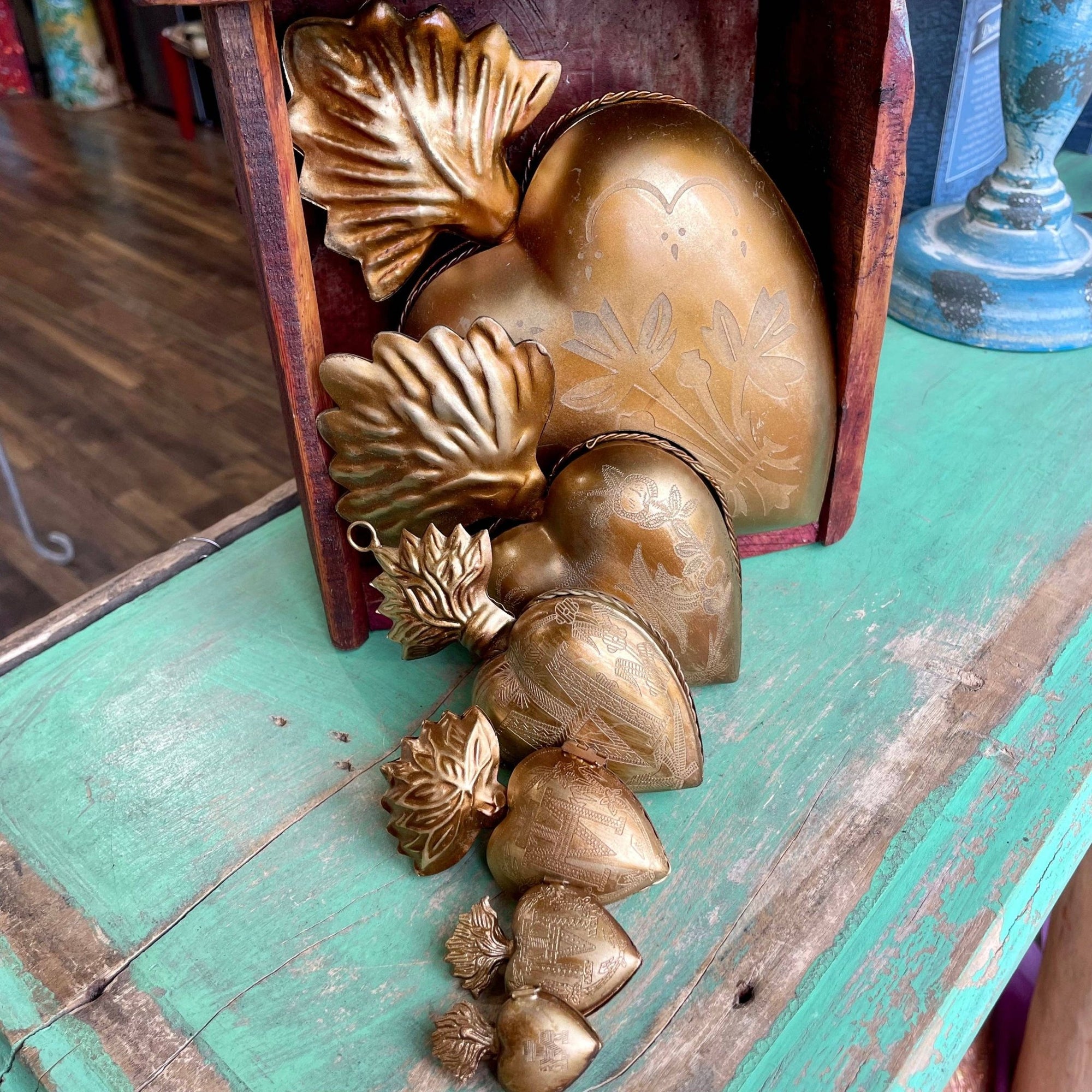 Sacred Heart Locket Box - Box Turtle