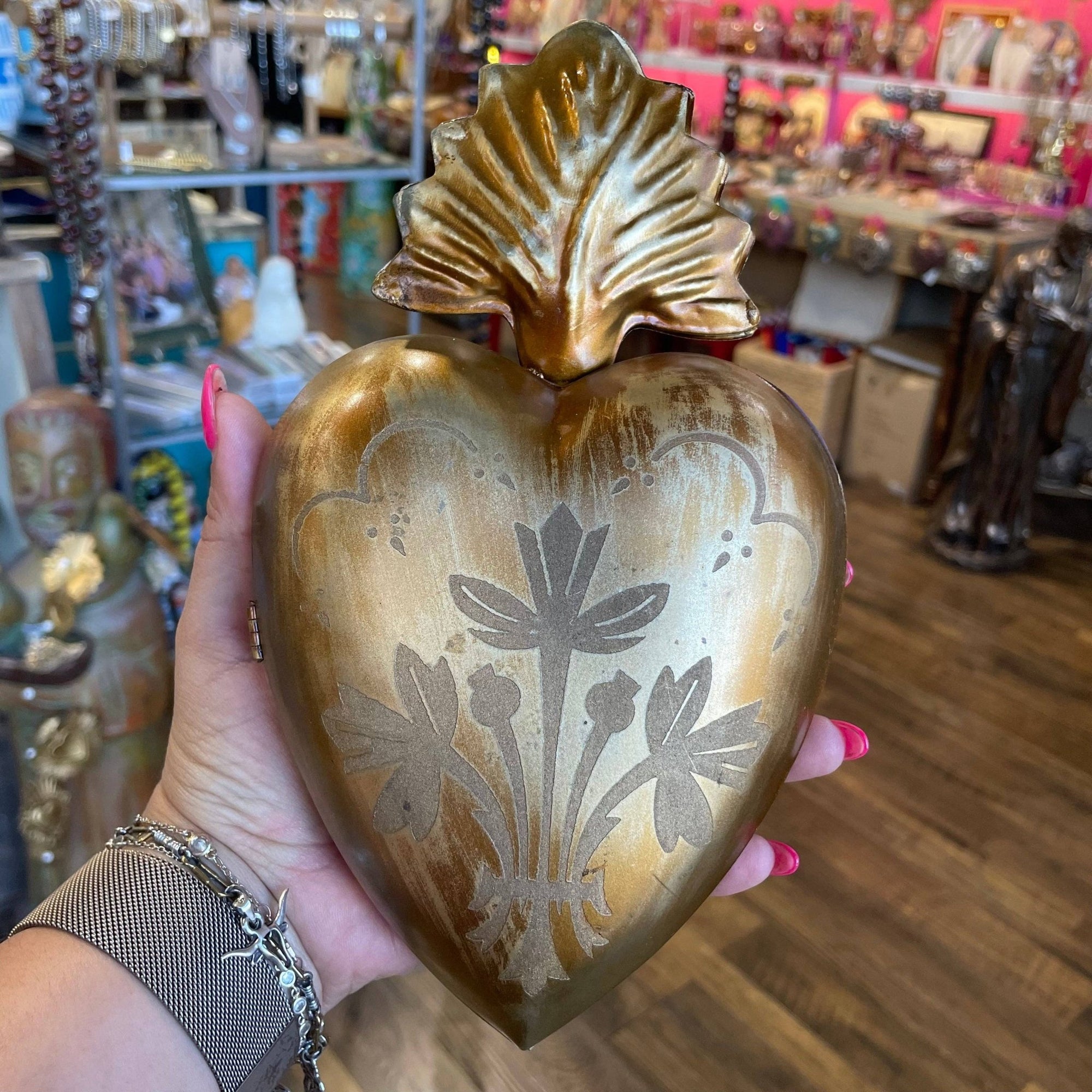 Sacred Heart Locket Box - Box Turtle