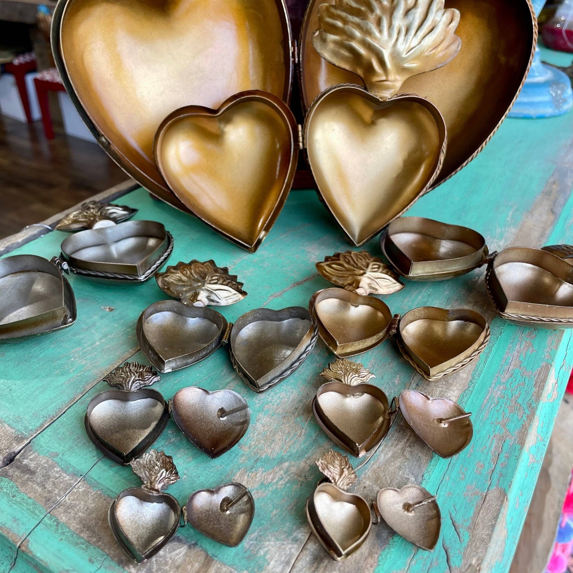 Sacred Heart Locket Box - Box Turtle
