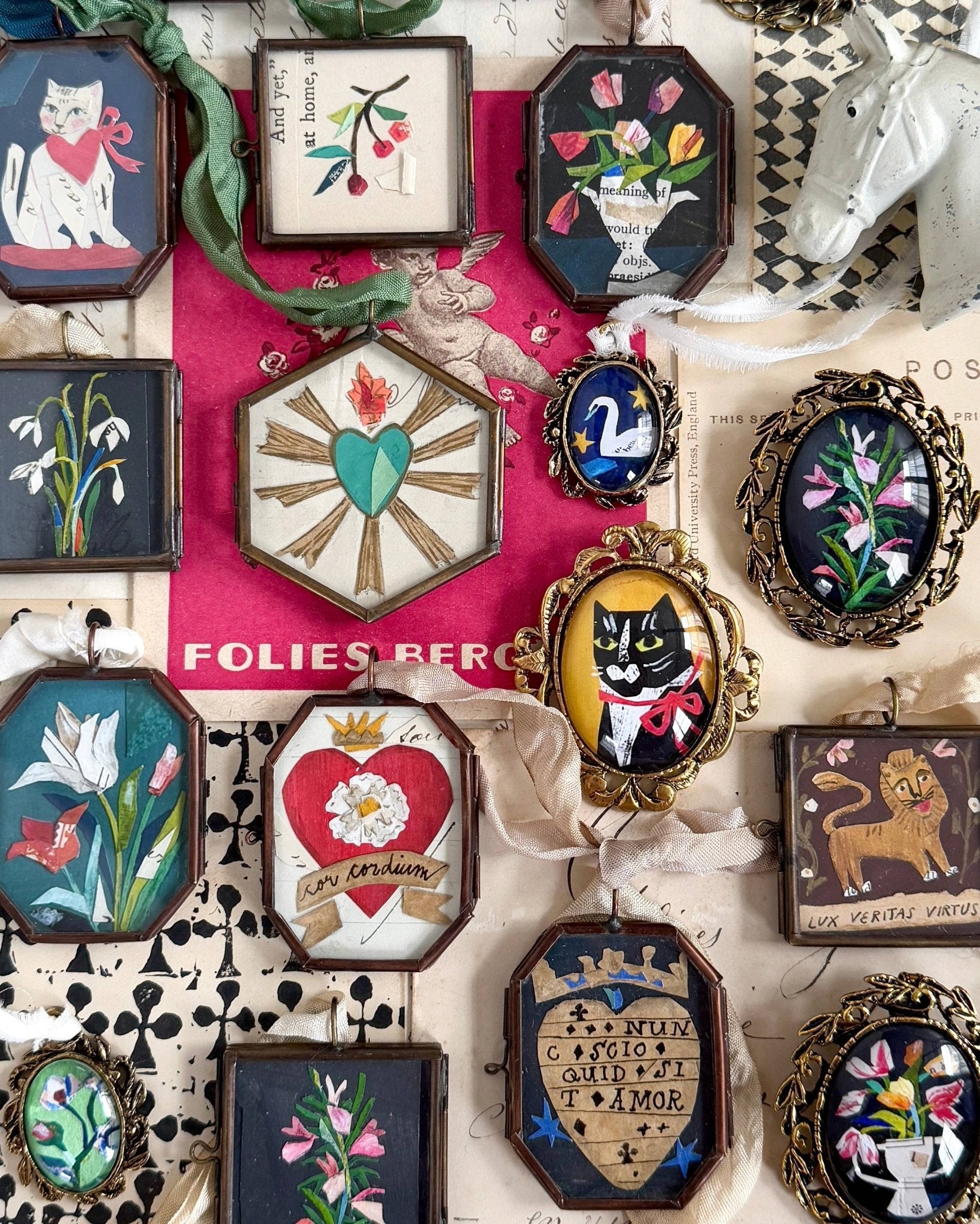 Sacred Heart ~ Objet d'Art - Box Turtle