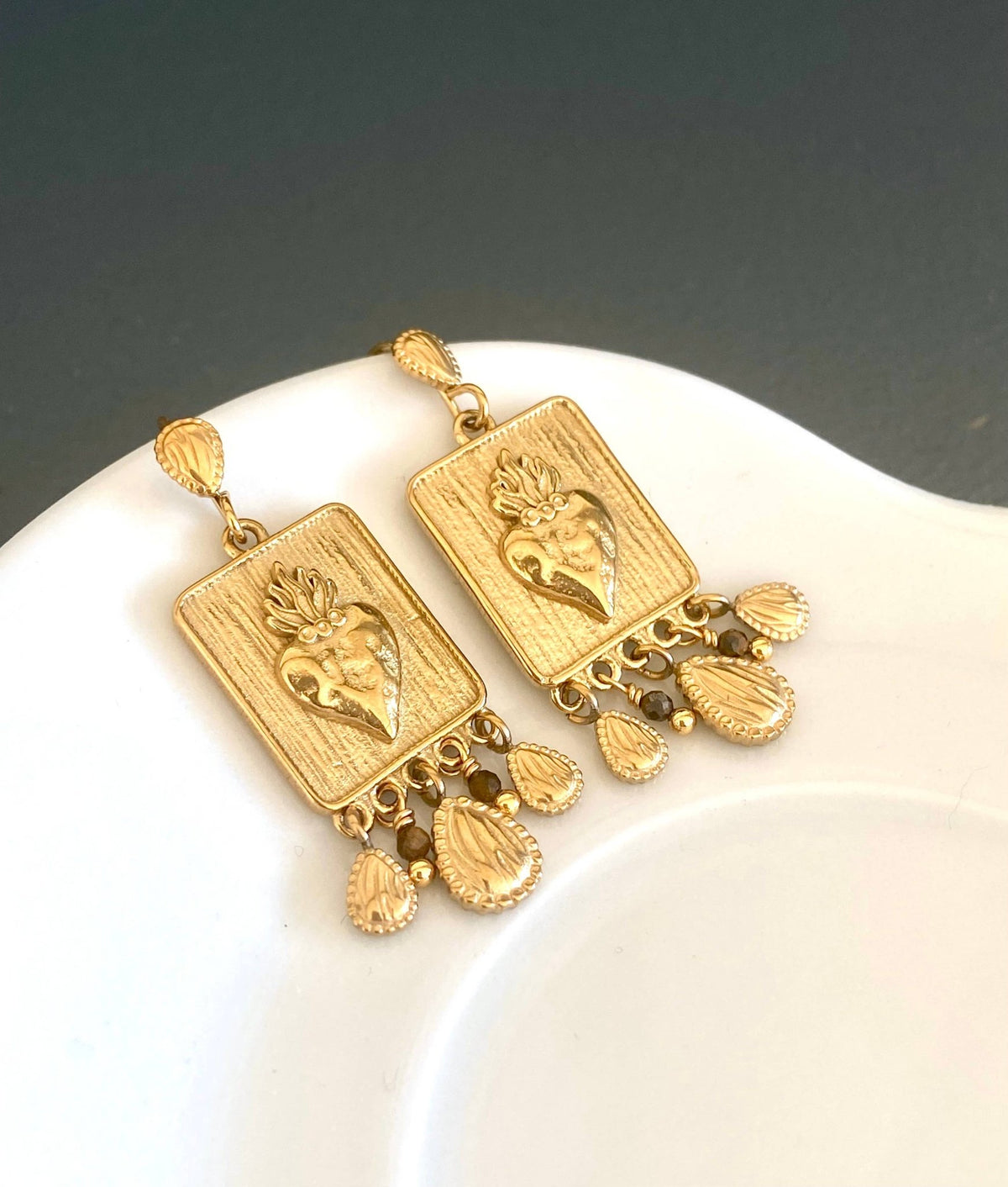 Sagrado Earrings - Box Turtle