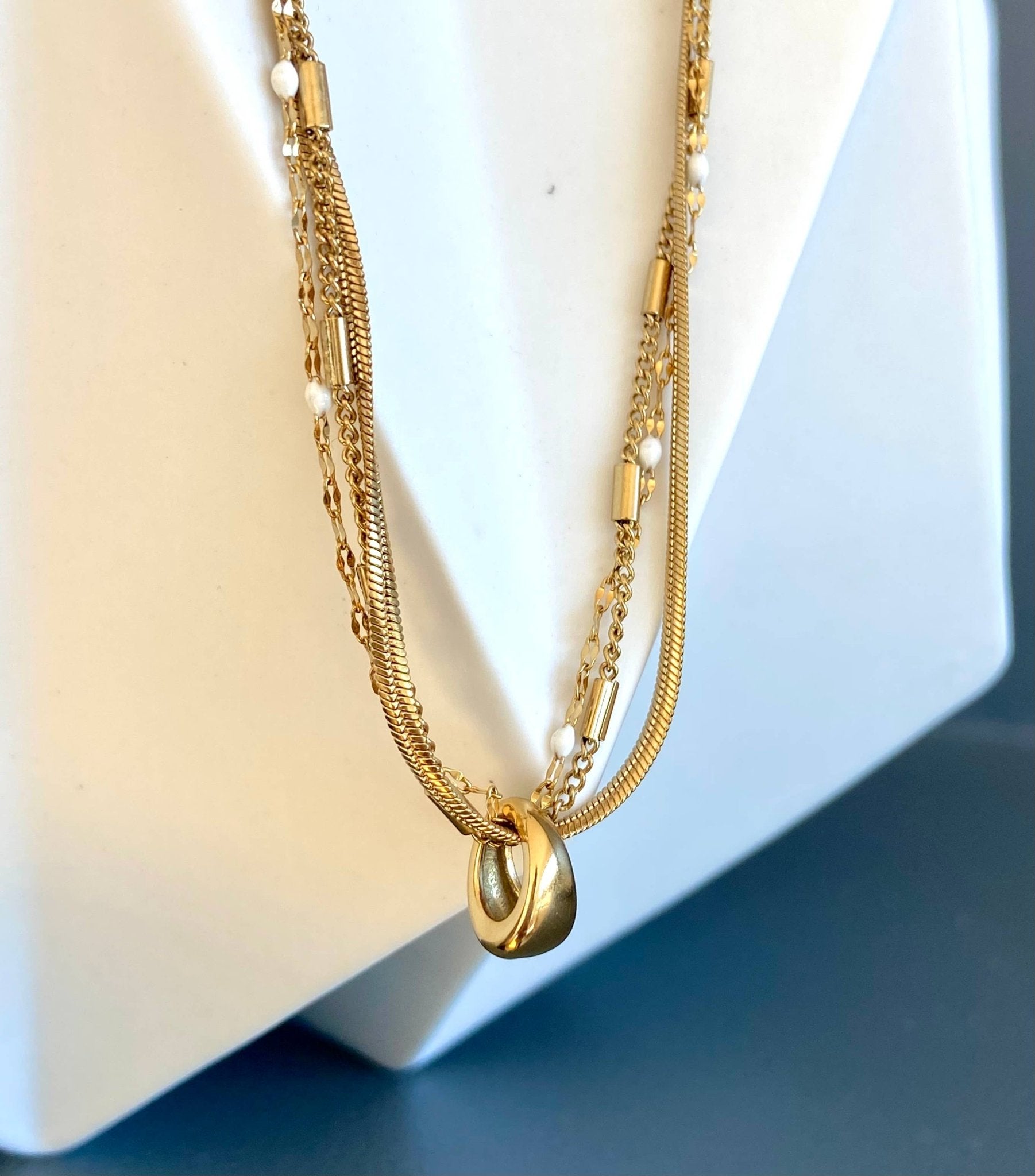 Sally Necklace - Box Turtle