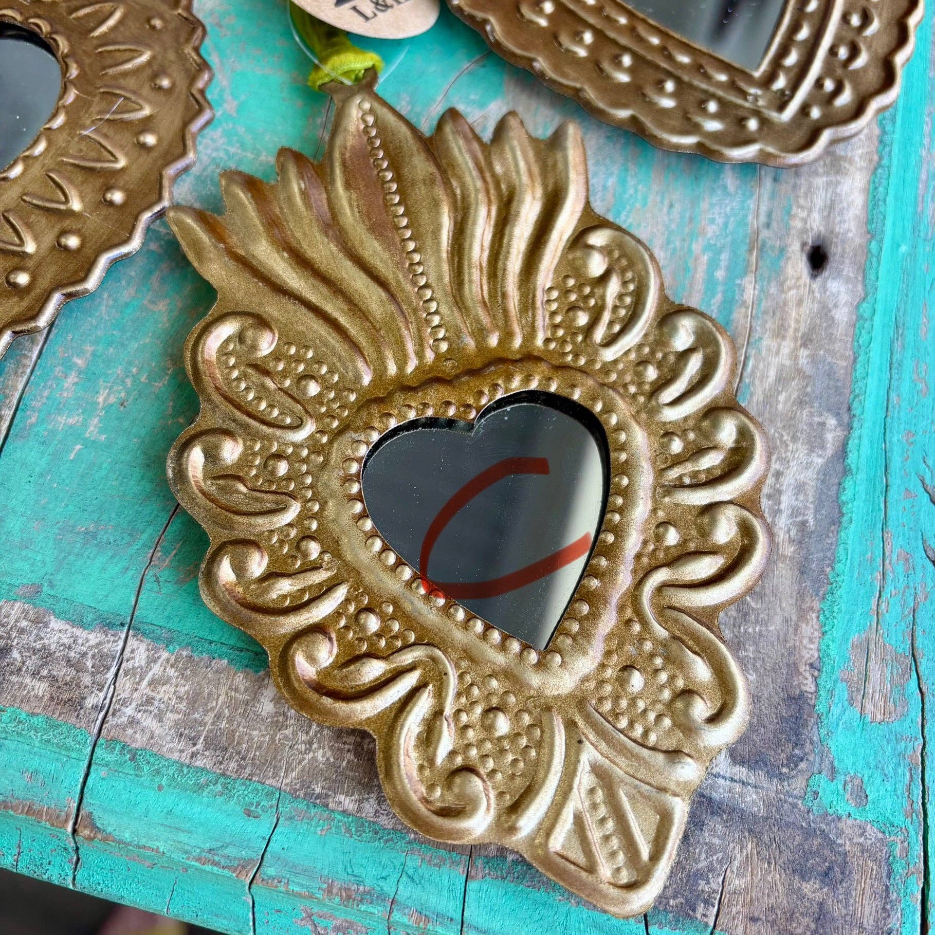 Small Mirrored Sacred Hearts - Box Turtle