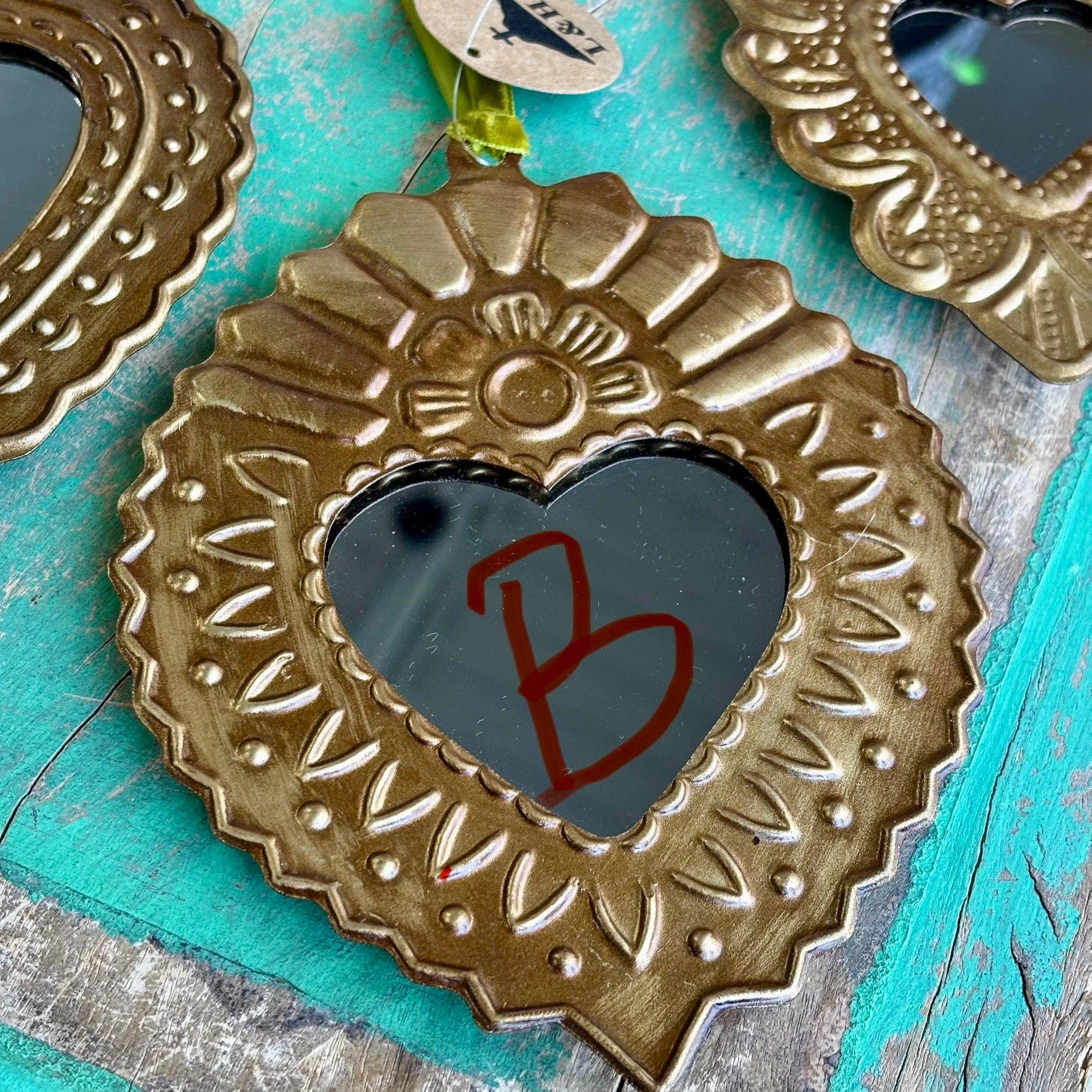 Small Mirrored Sacred Hearts - Box Turtle