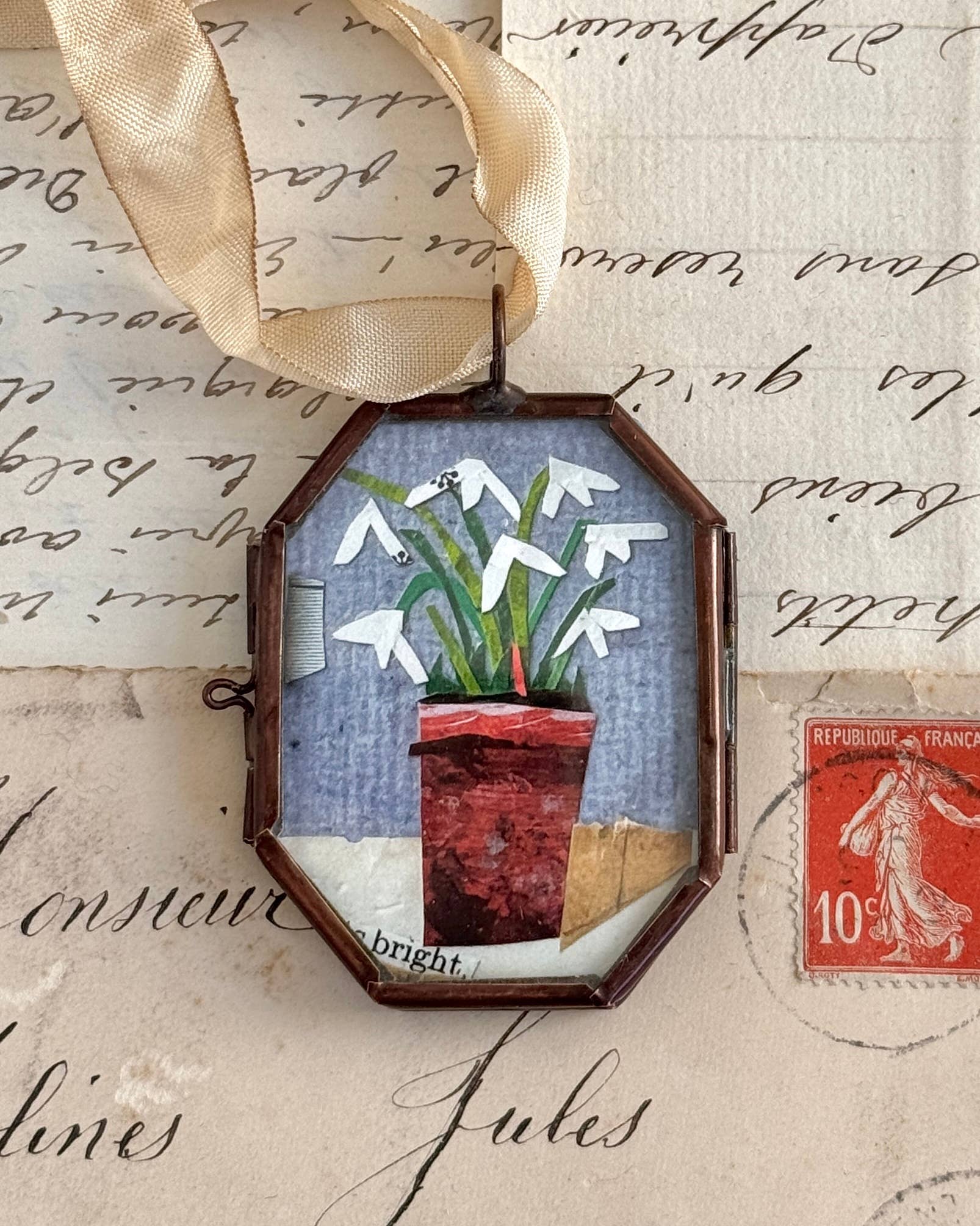 Snowdrops ~ Objet d’Art - Box Turtle