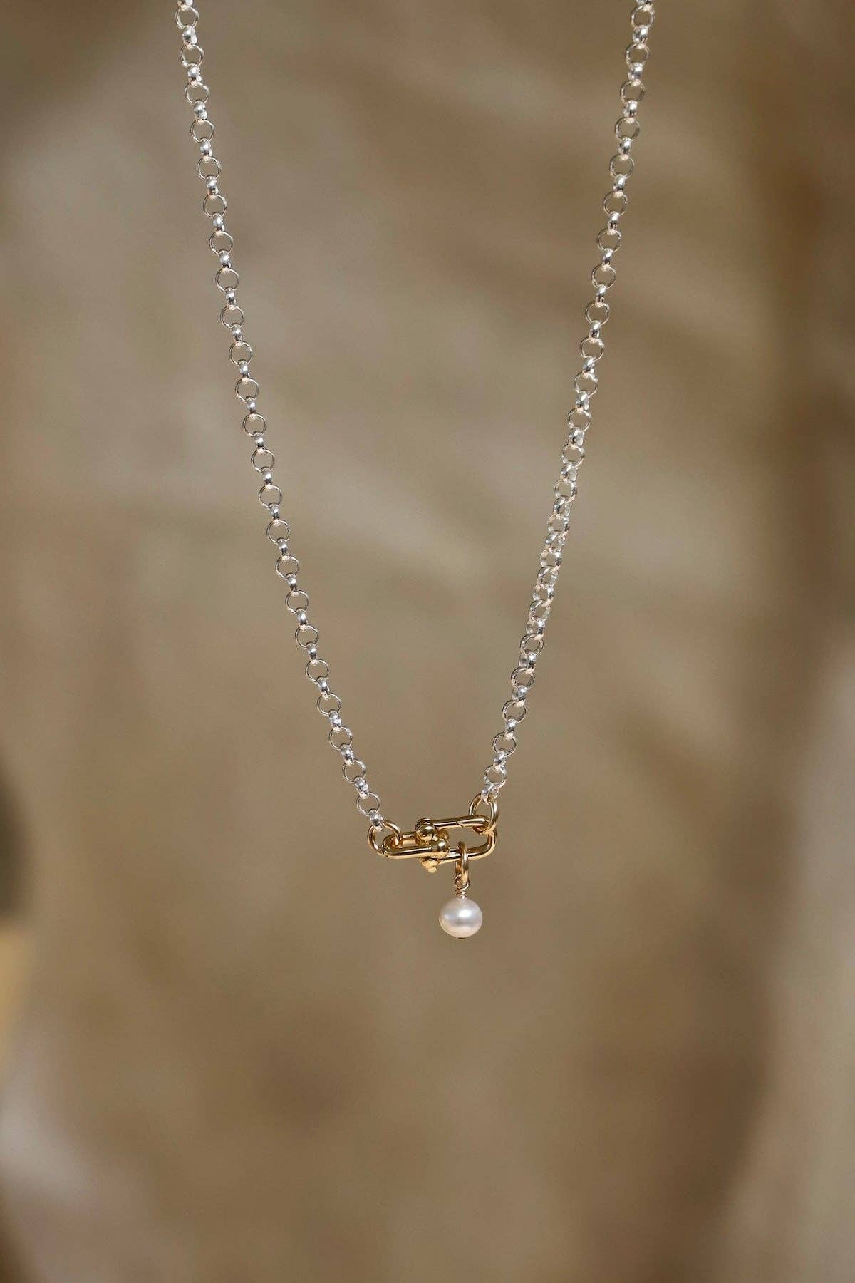 Sora Link Chain And Pearl - Box Turtle