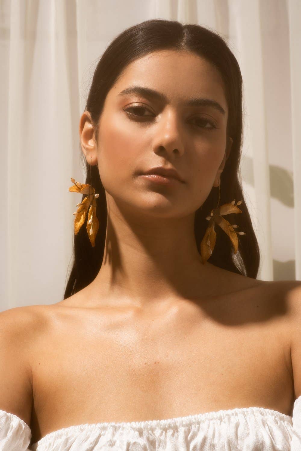 Strelitzia earrings - Box Turtle