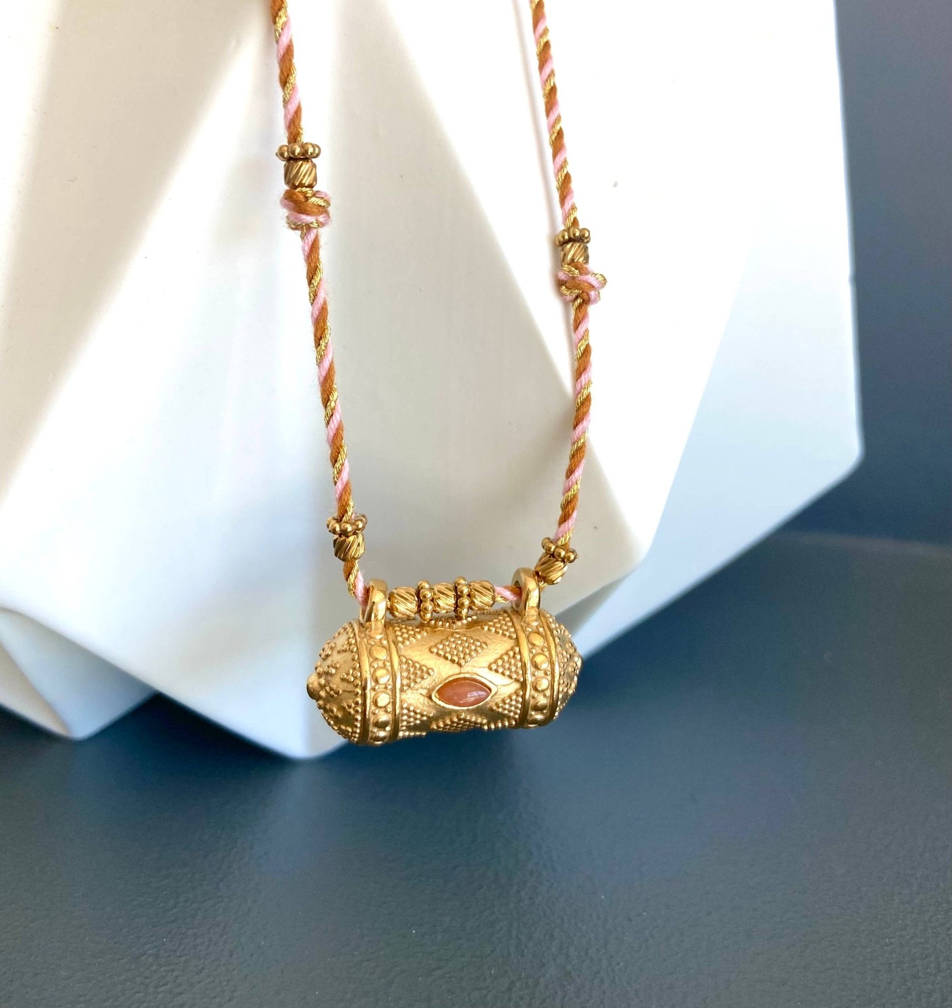 Tali necklace - Box Turtle