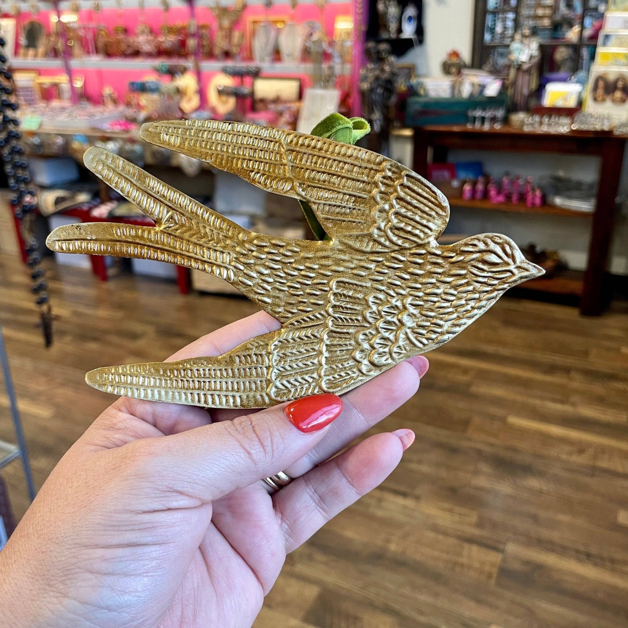 Tin Holy Spirit - Box Turtle