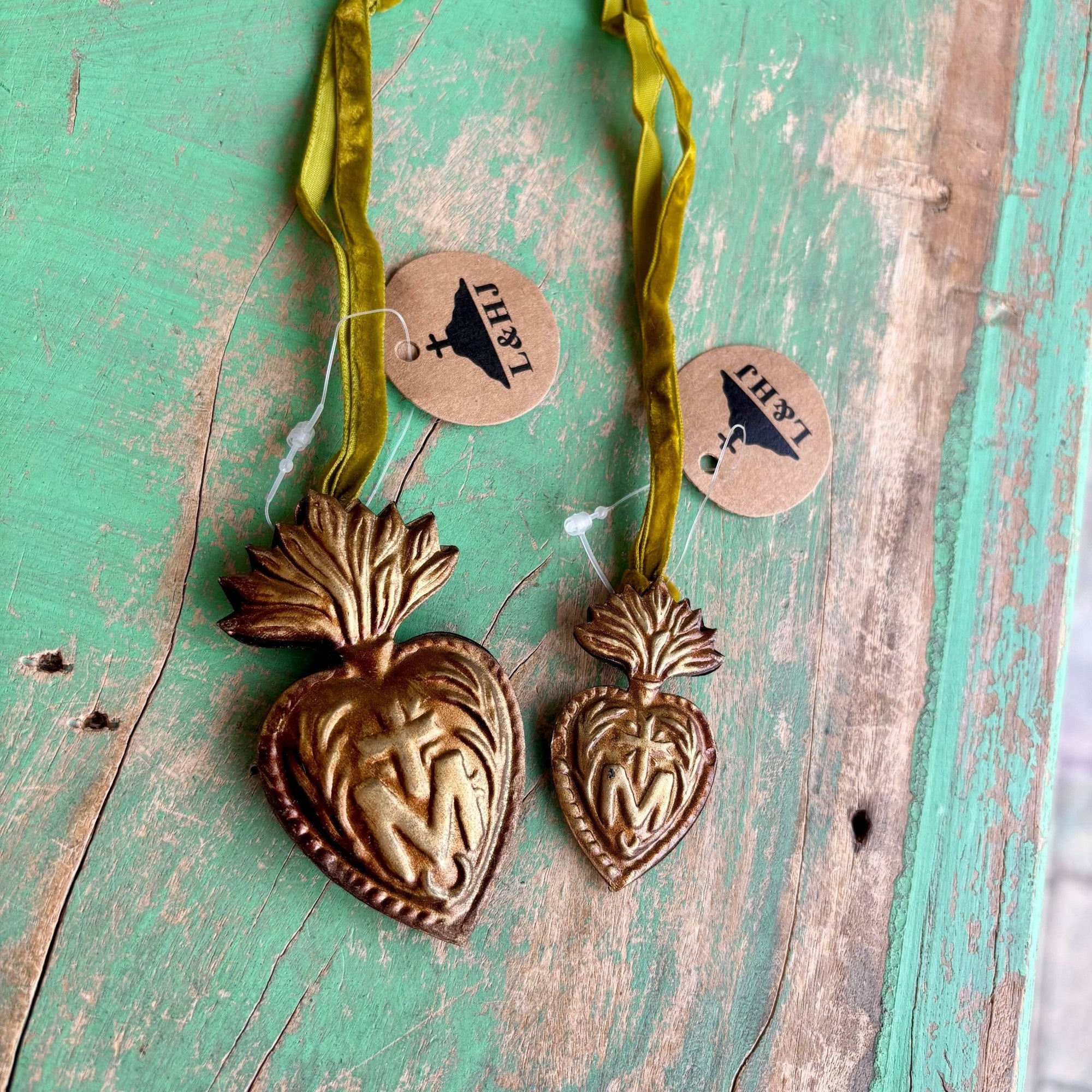 To Jesus Through Mary Sacred Heart Bubble Ornaments - Box Turtle