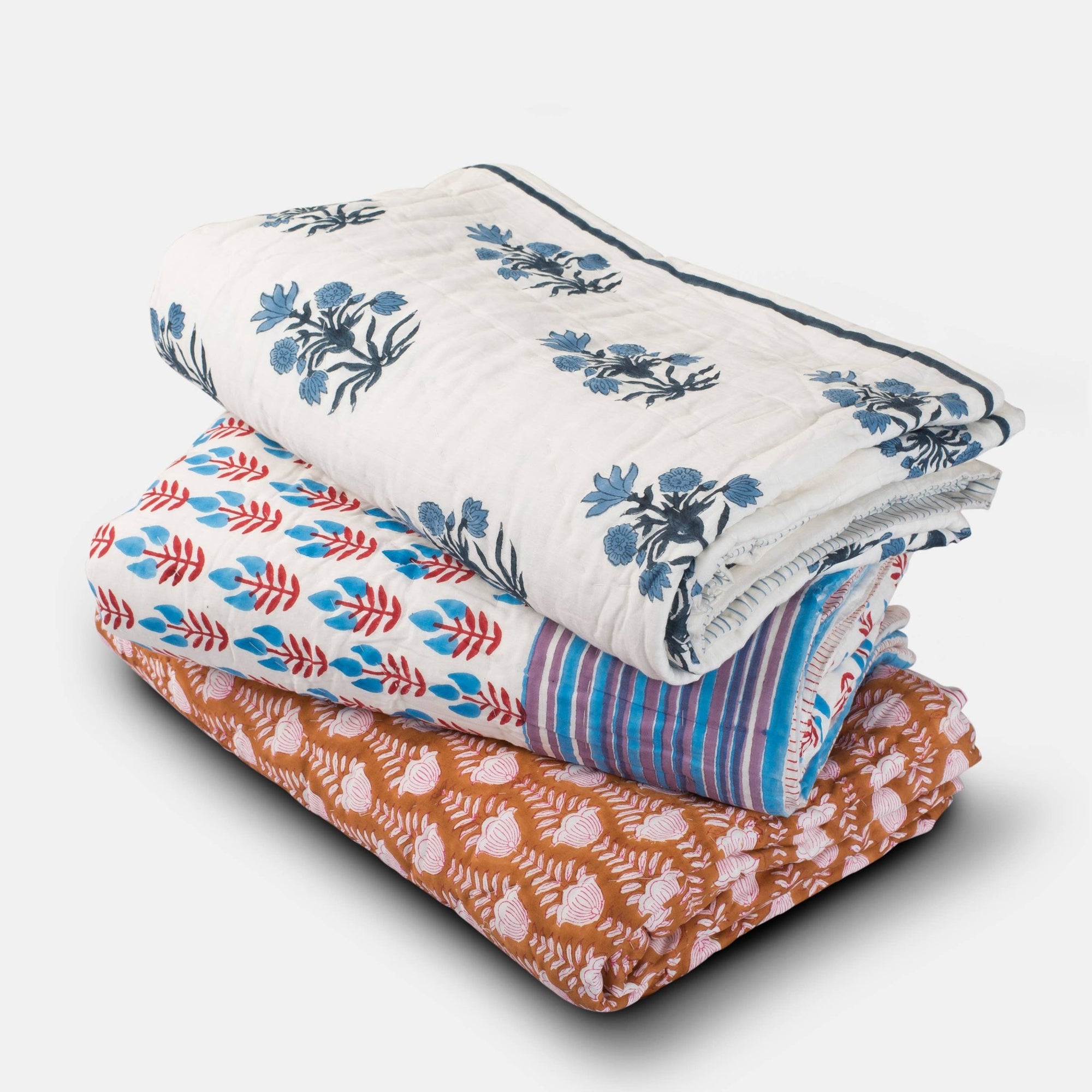 Tulip Cotton Handcrafted Throw - Box Turtle