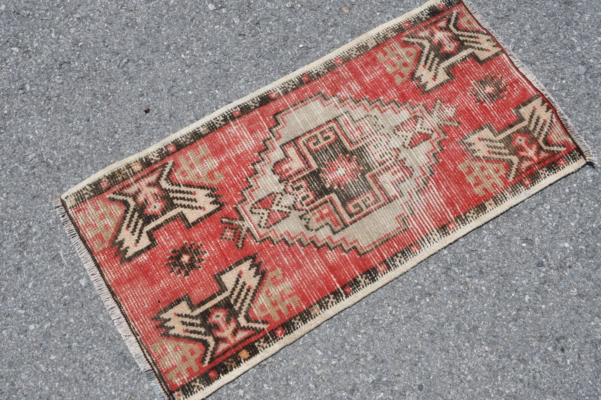 Turkish Red Solid Wool Rug - Box Turtle
